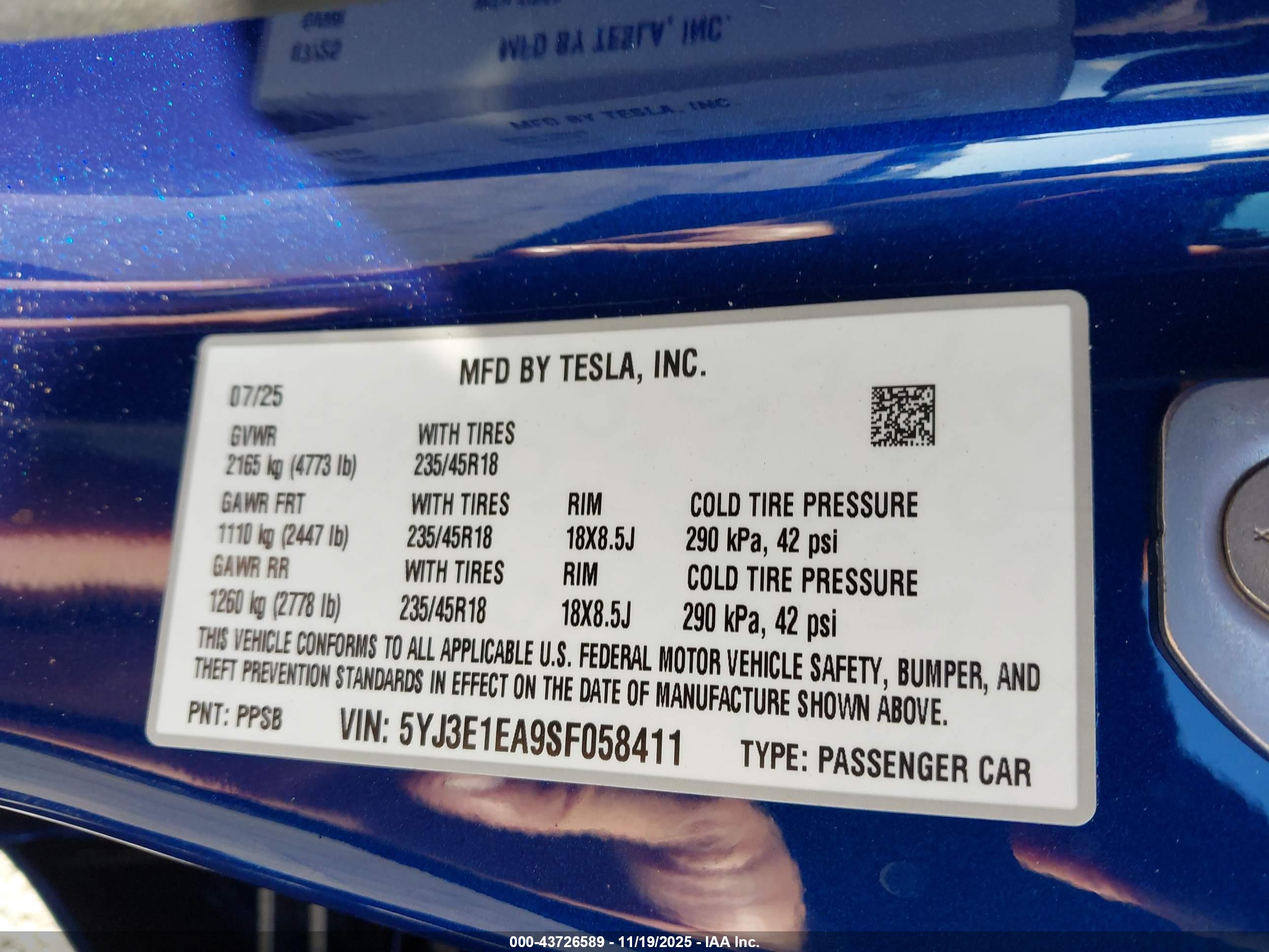 TESLA MODEL image 9