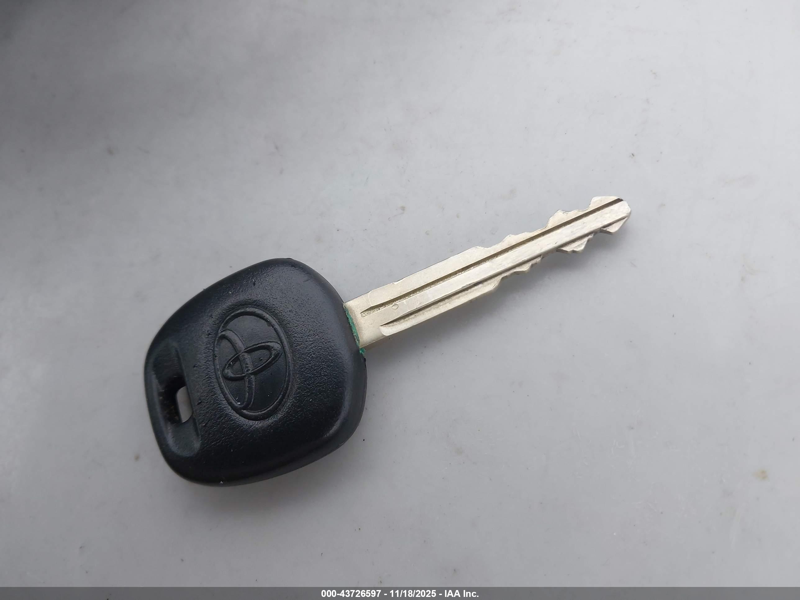 TOYOTA COROLLA image 11