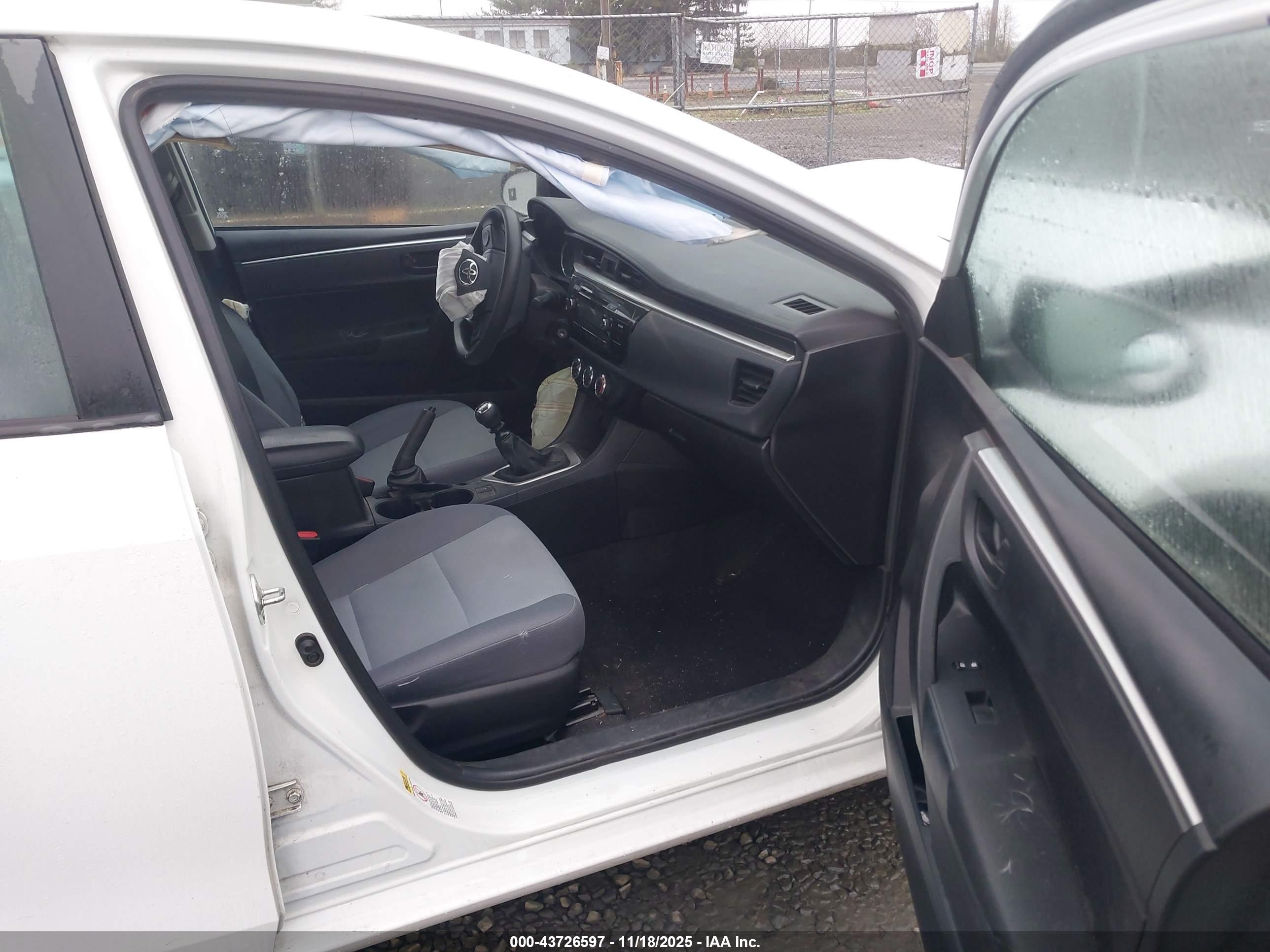 TOYOTA COROLLA image 5