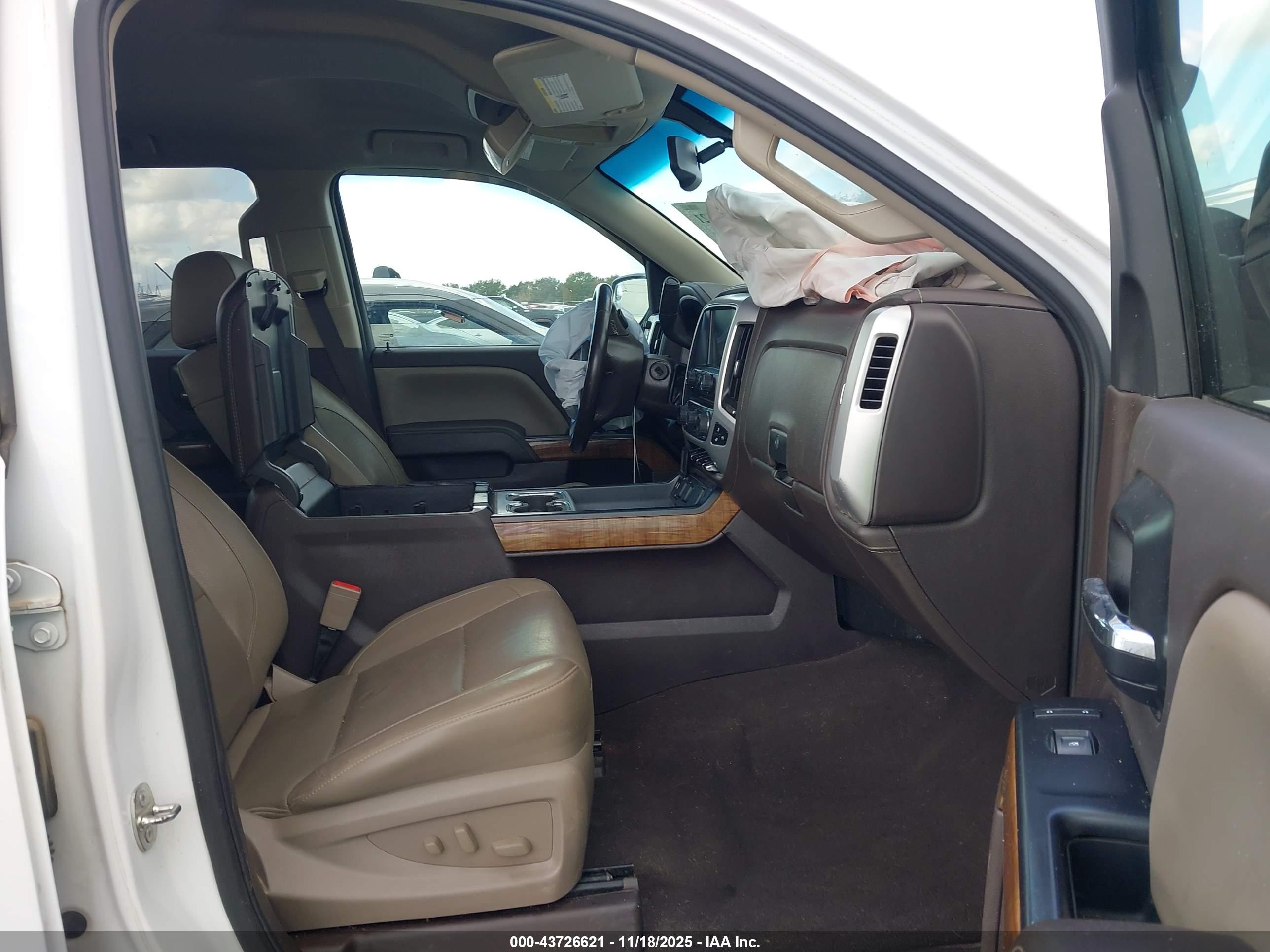 GMC SIERRA image 5