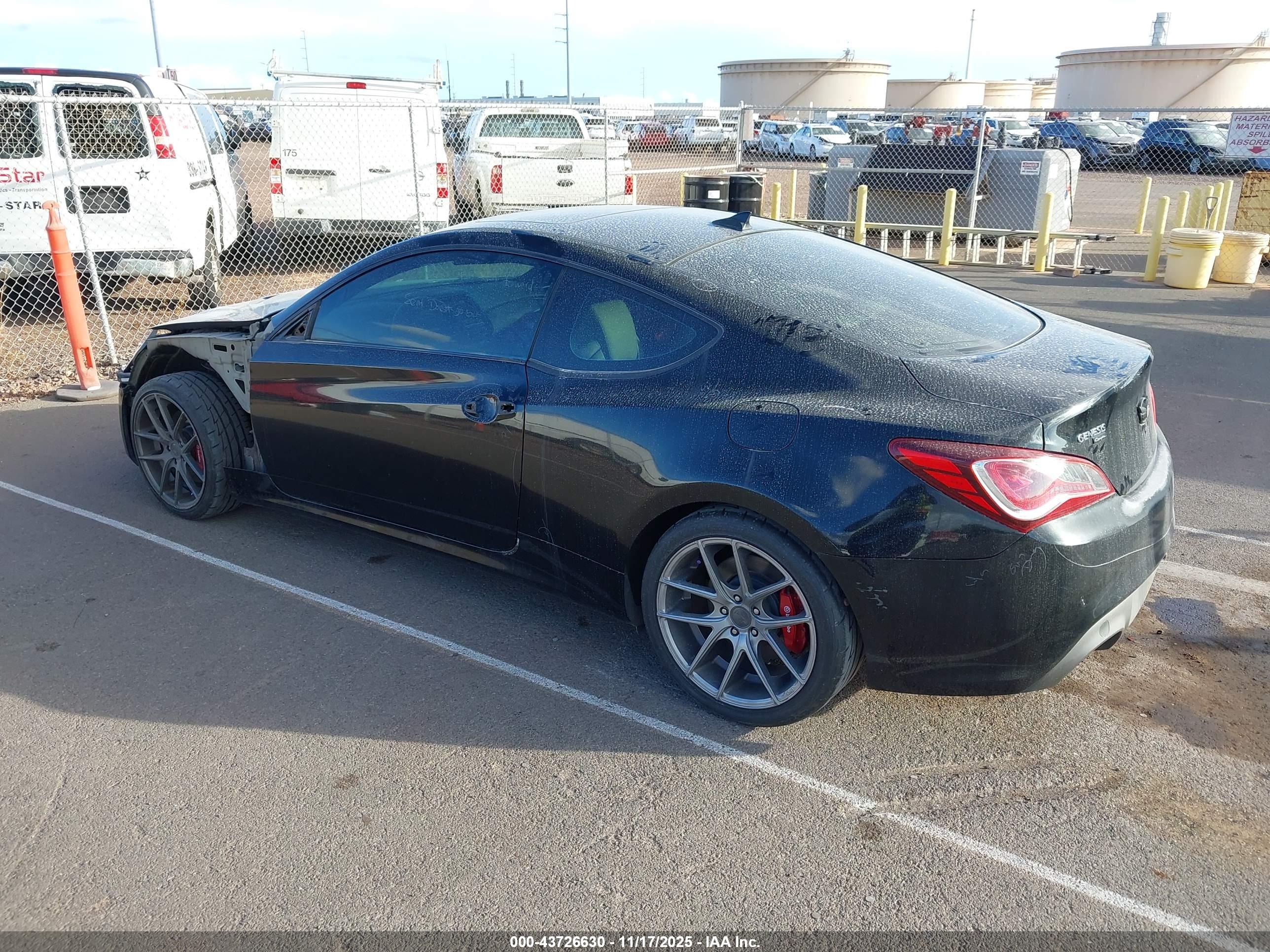 HYUNDAI GENESIS image 3