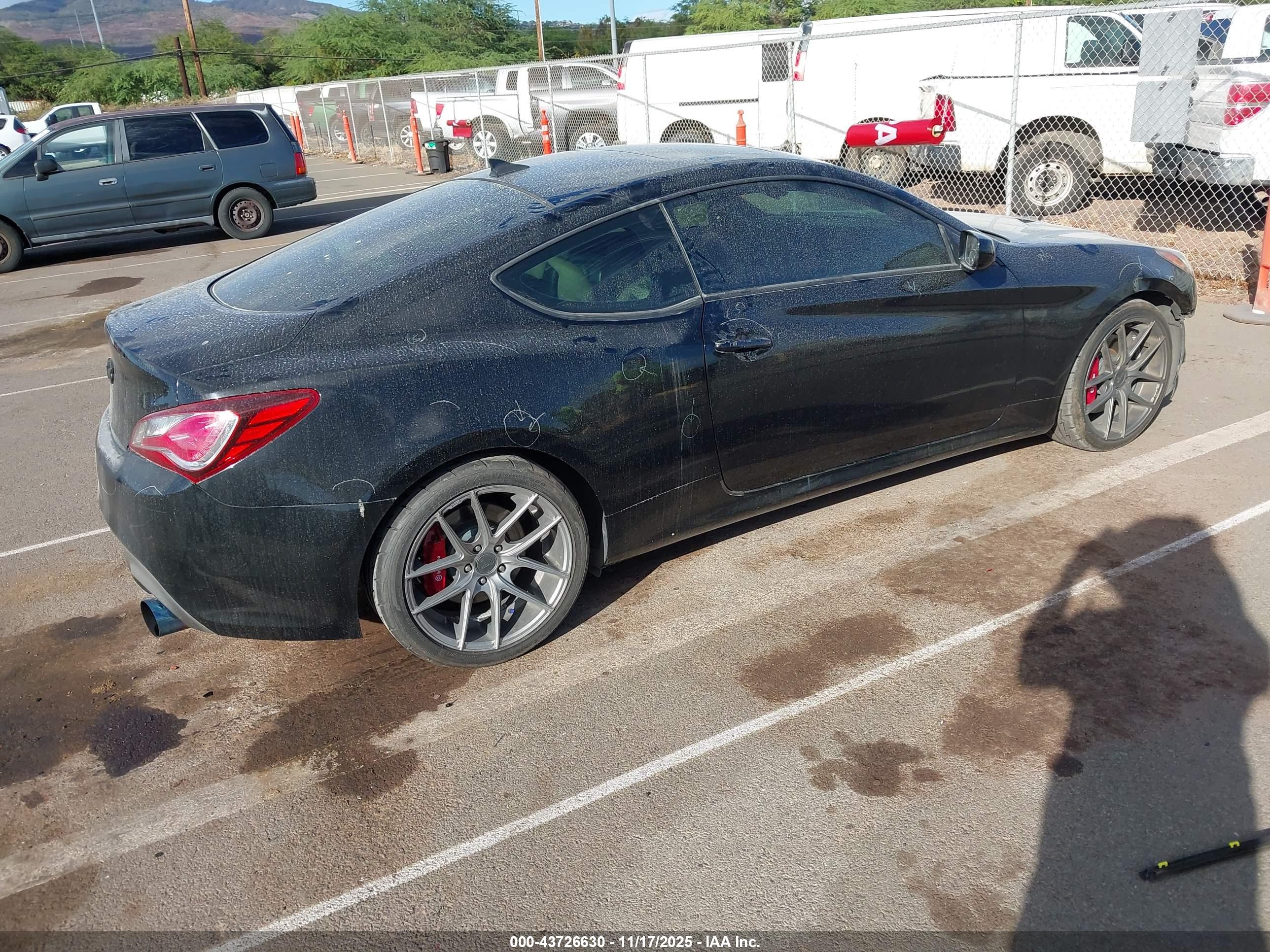 HYUNDAI GENESIS image 4