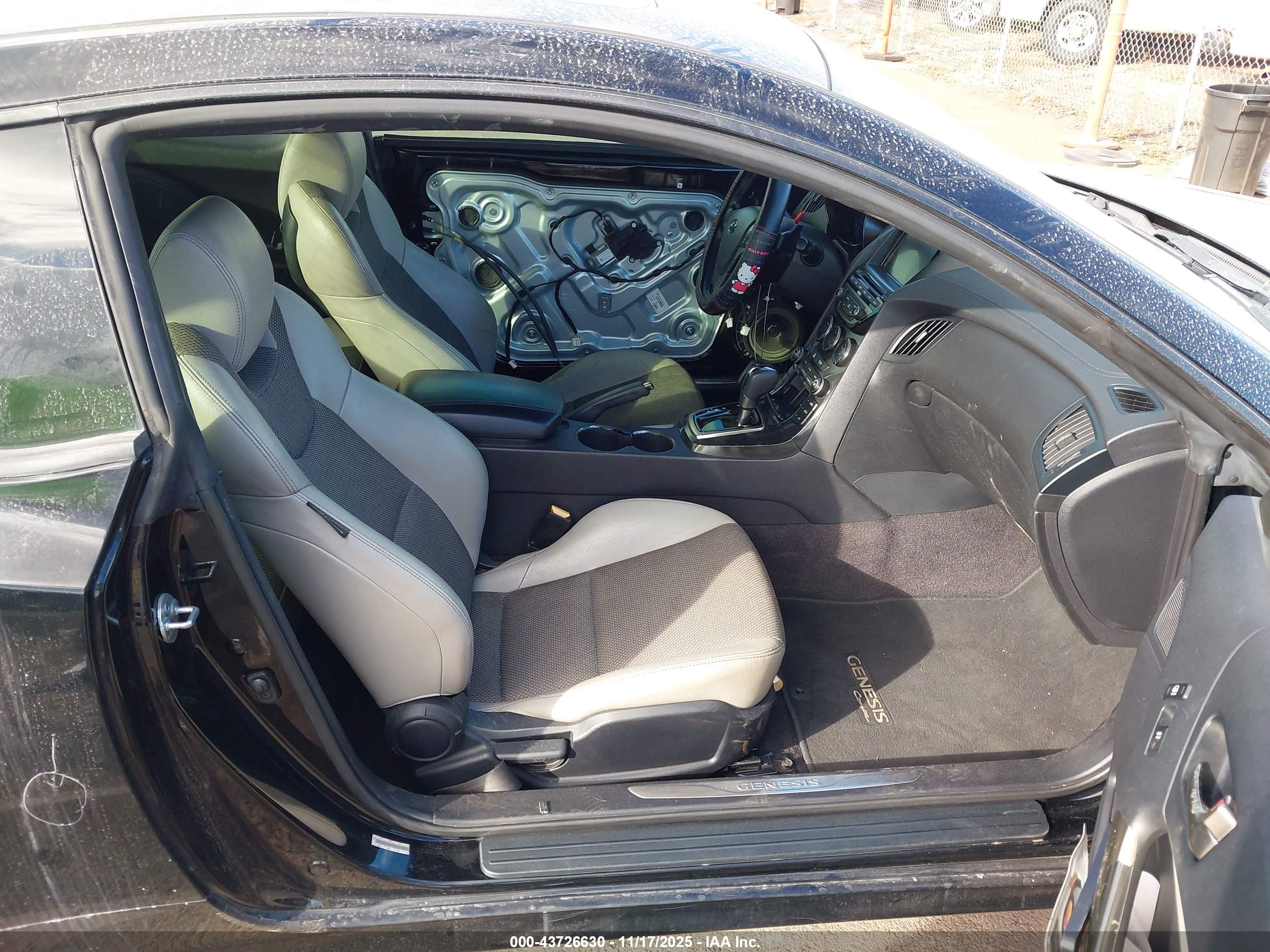 HYUNDAI GENESIS image 5