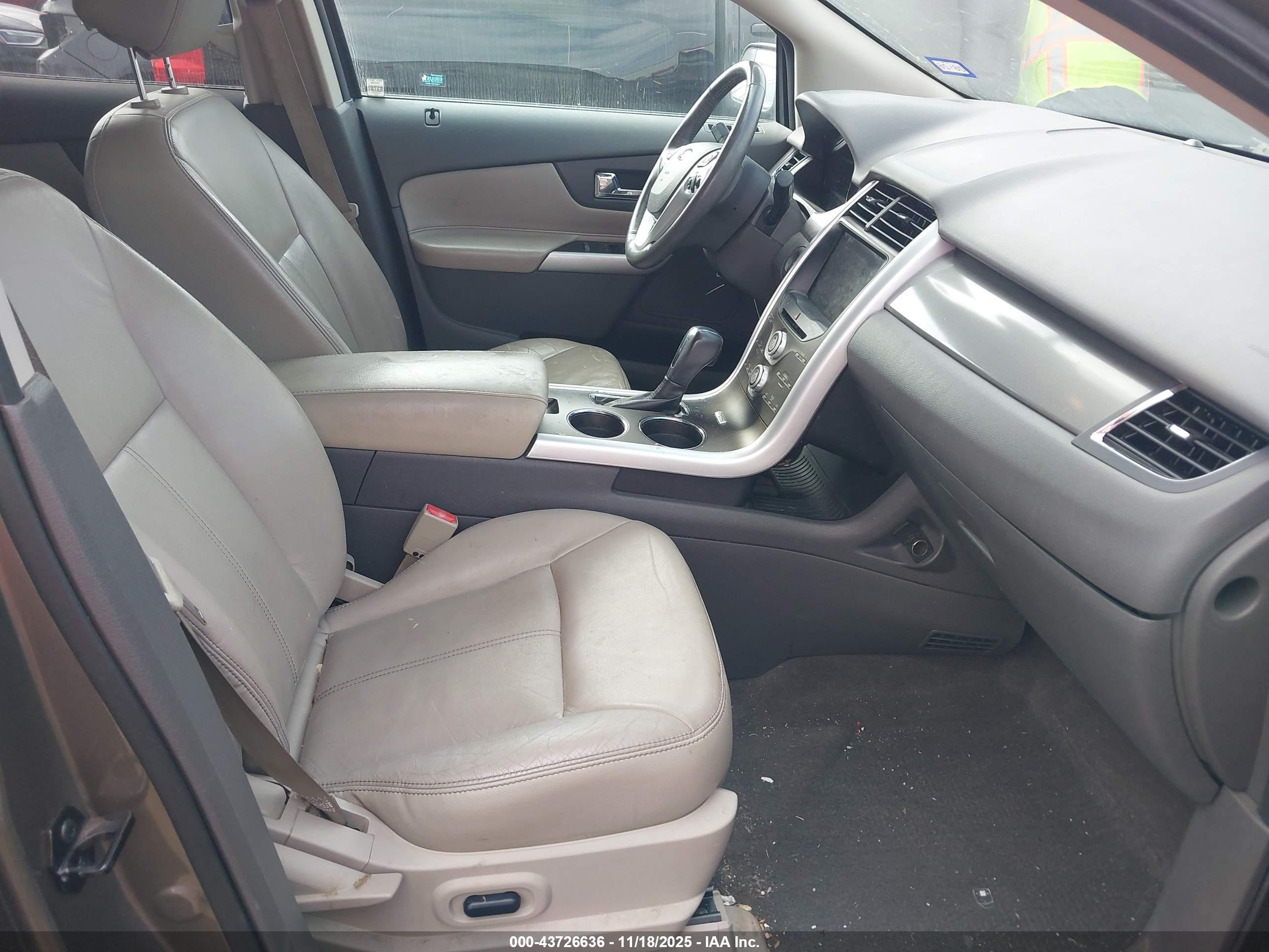 FORD EDGE image 5
