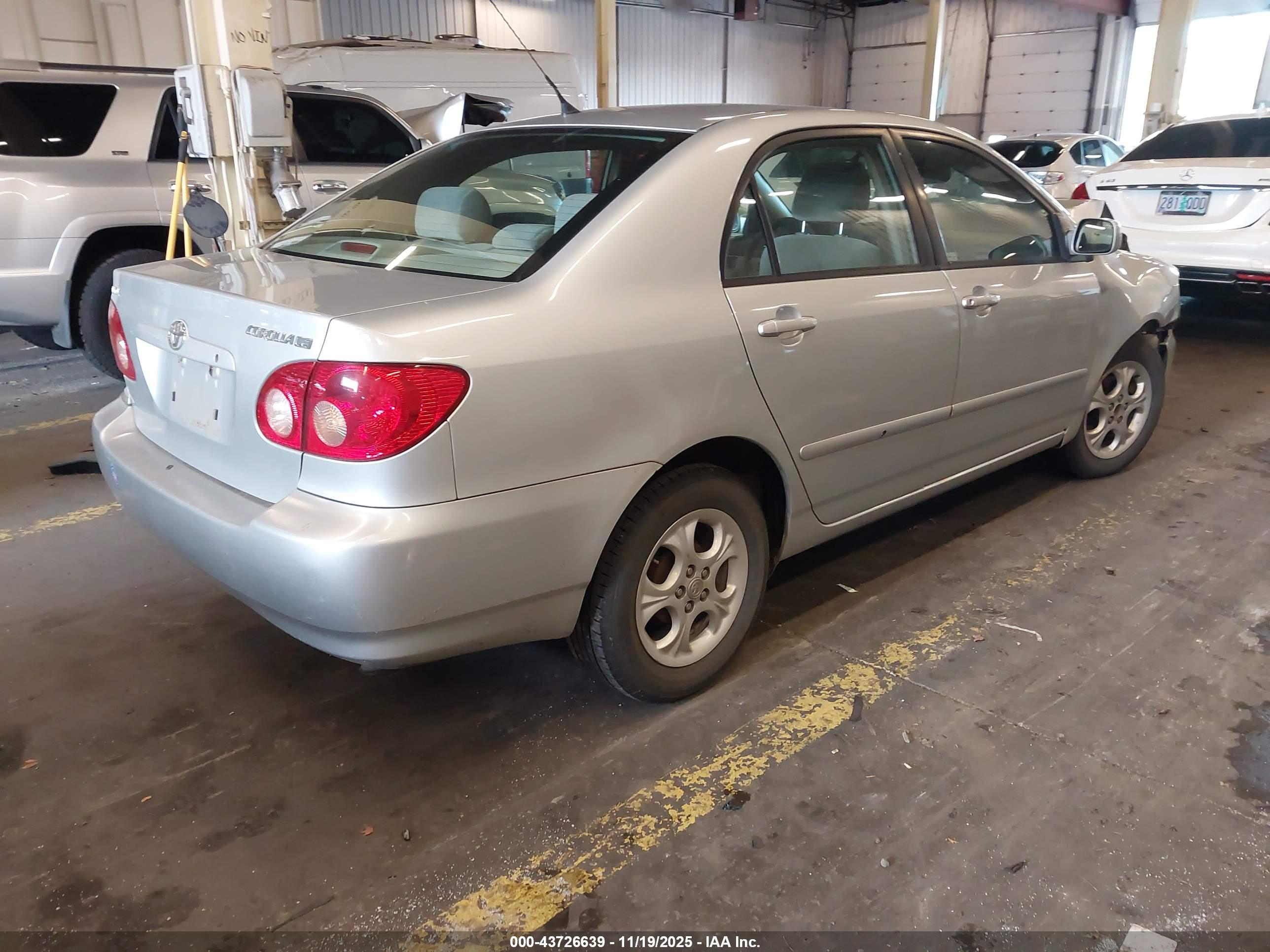 TOYOTA COROLLA image 4