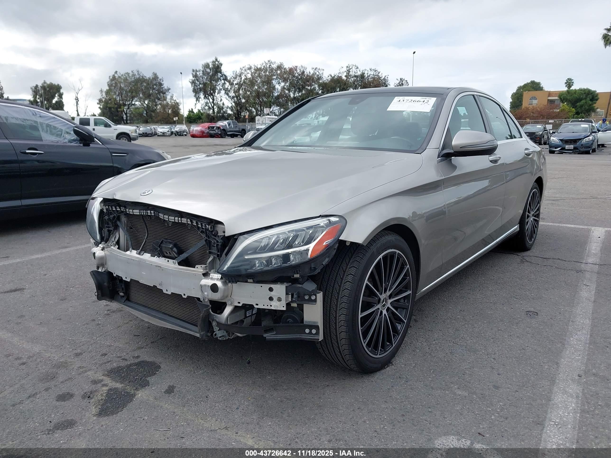 MERCEDES-BENZ C image 2