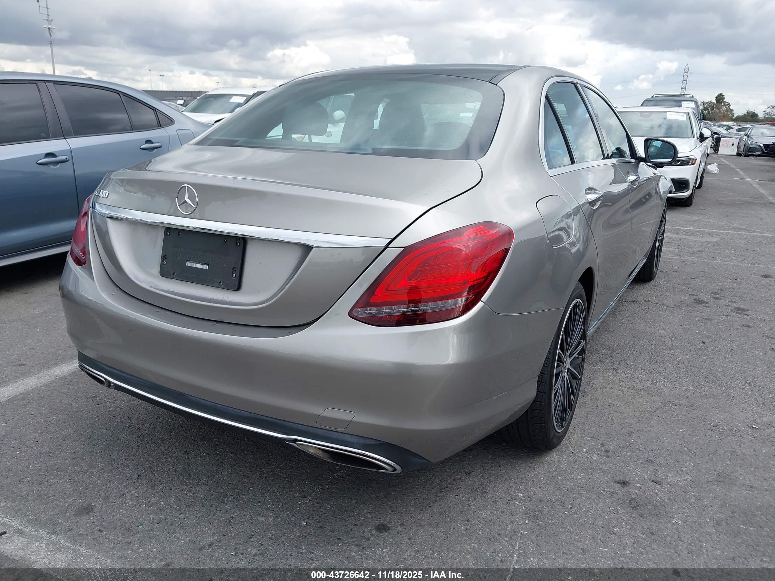 MERCEDES-BENZ C image 4