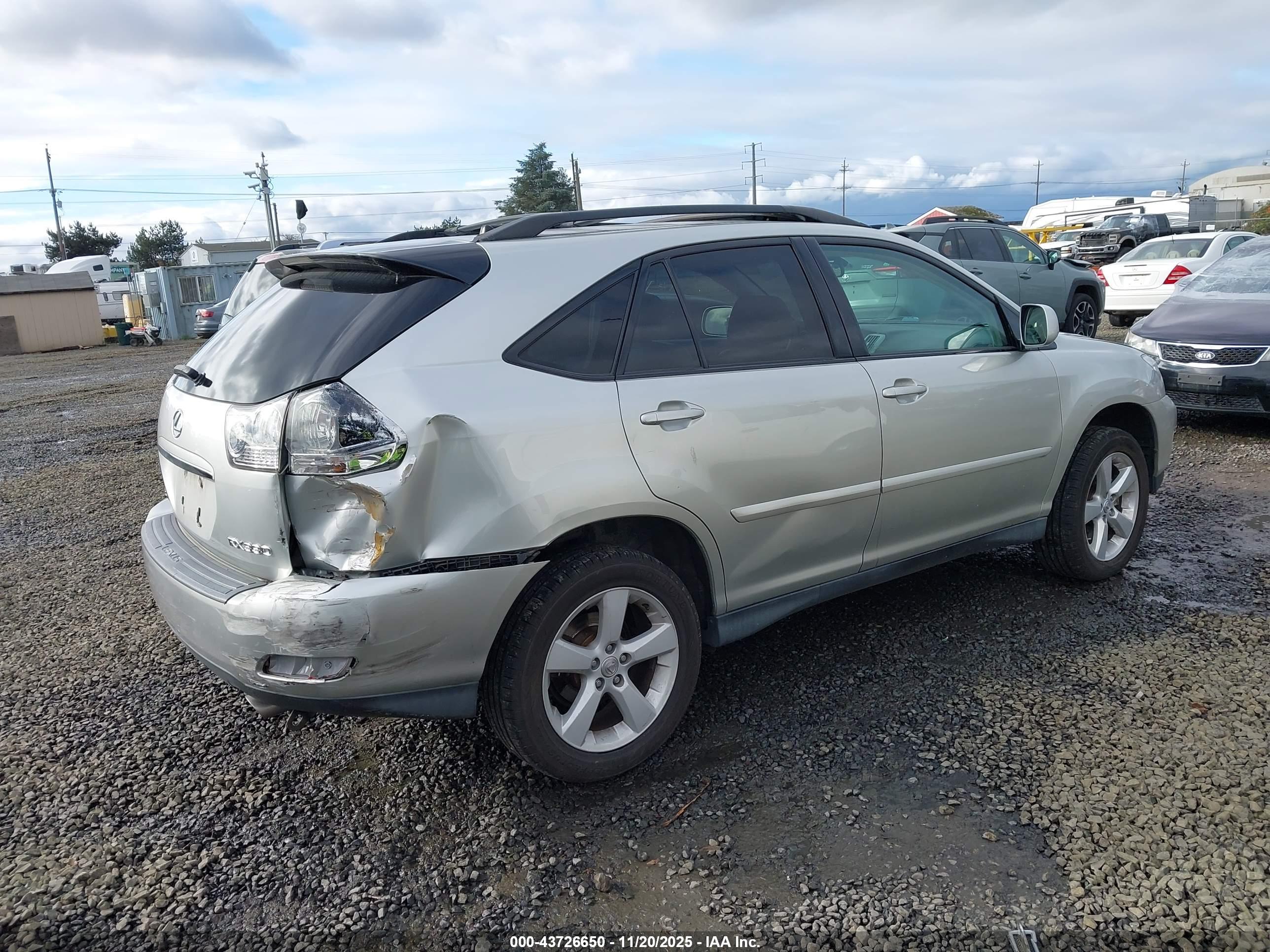 LEXUS RX image 4