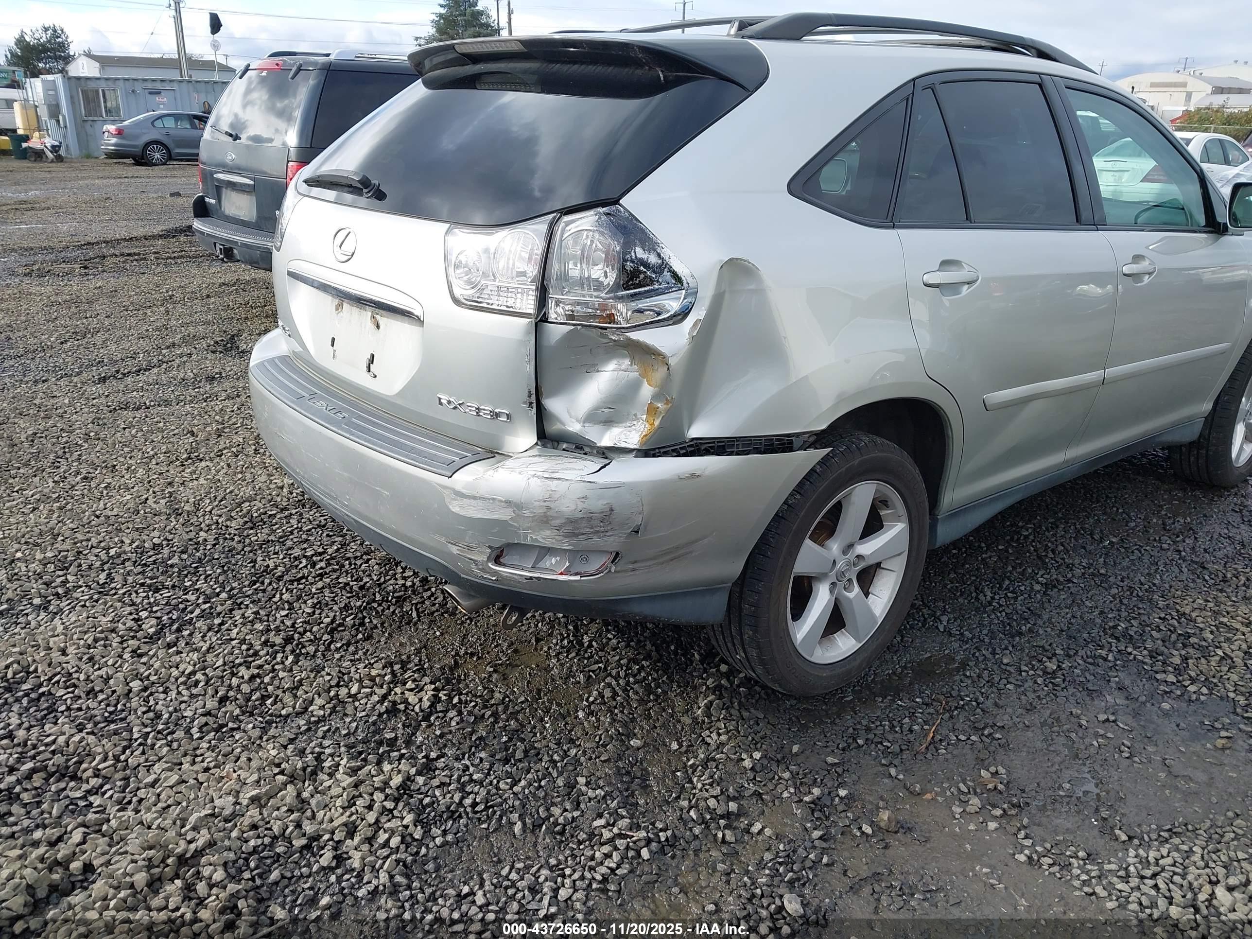 LEXUS RX image 6