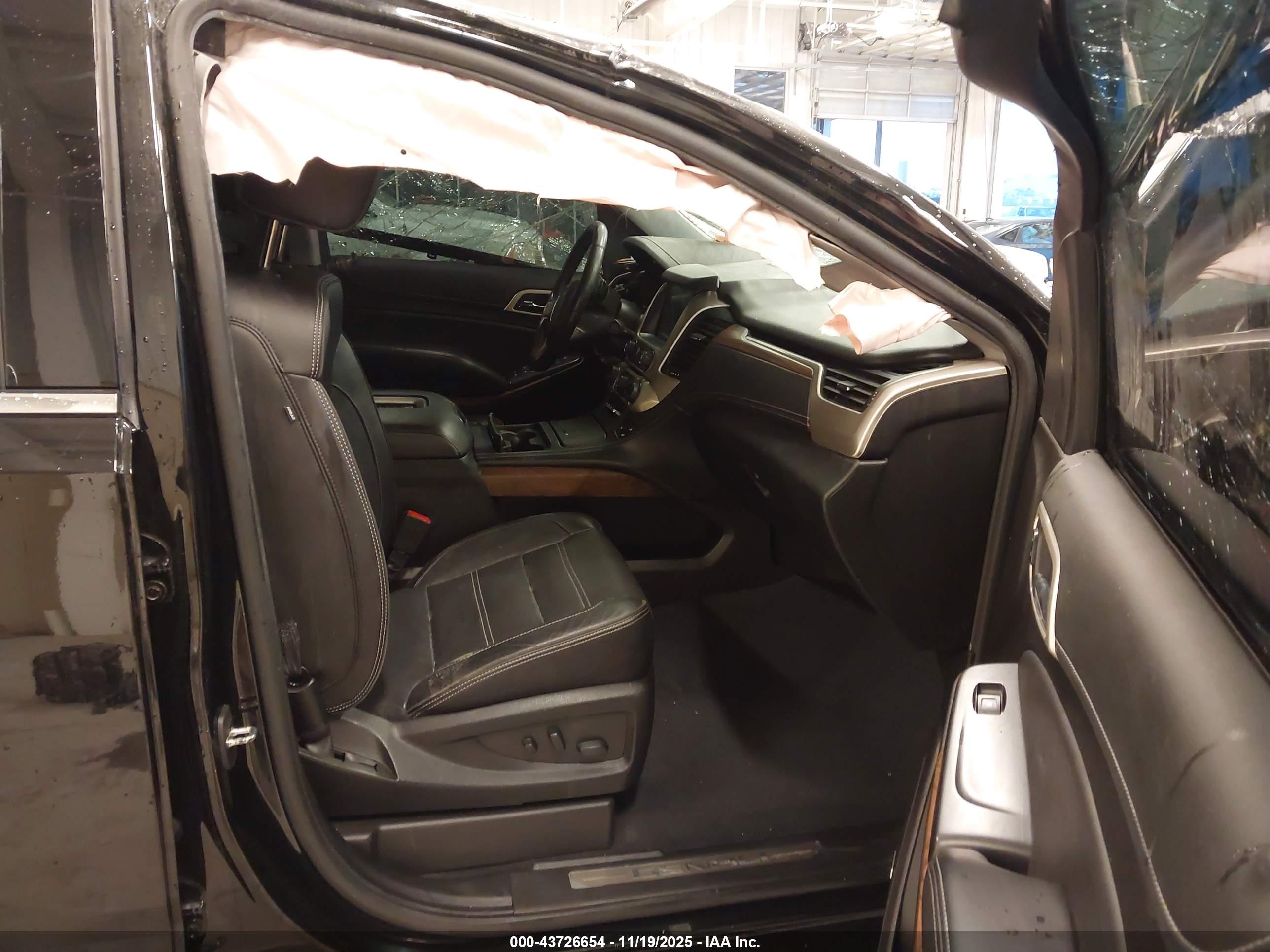 GMC YUKON image 5