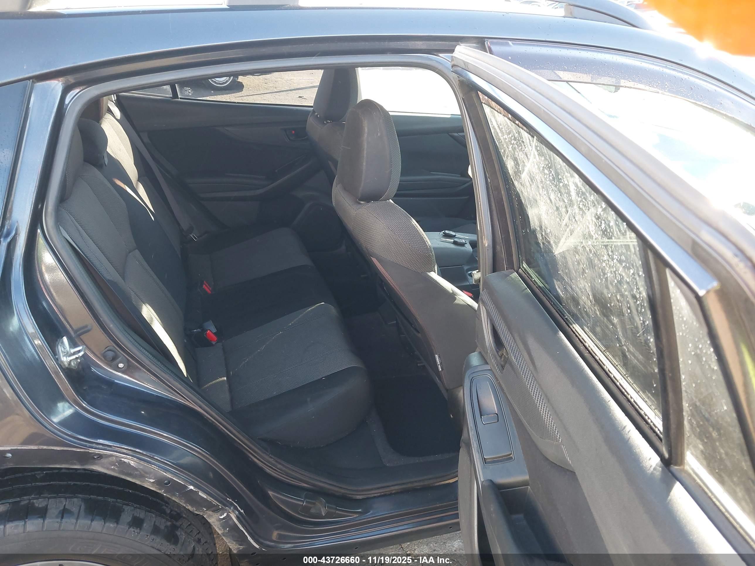 SUBARU CROSSTREK image 8
