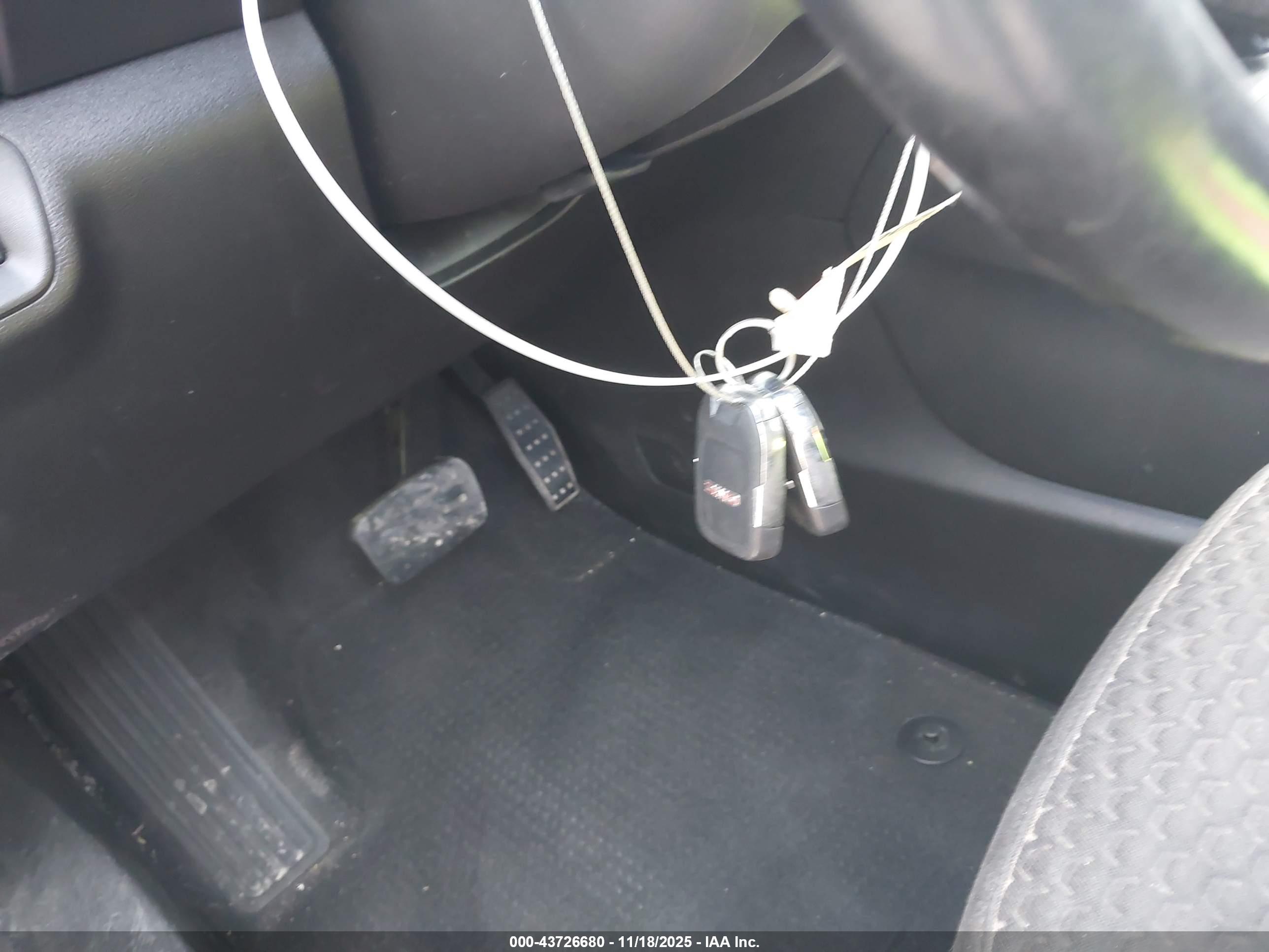 GMC ACADIA image 11