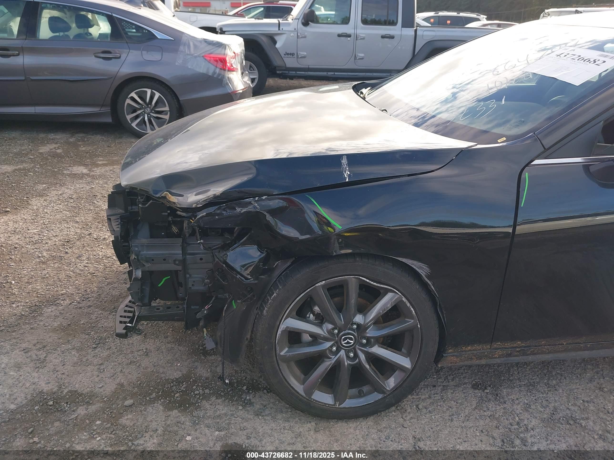 MAZDA MAZDA3 image 6