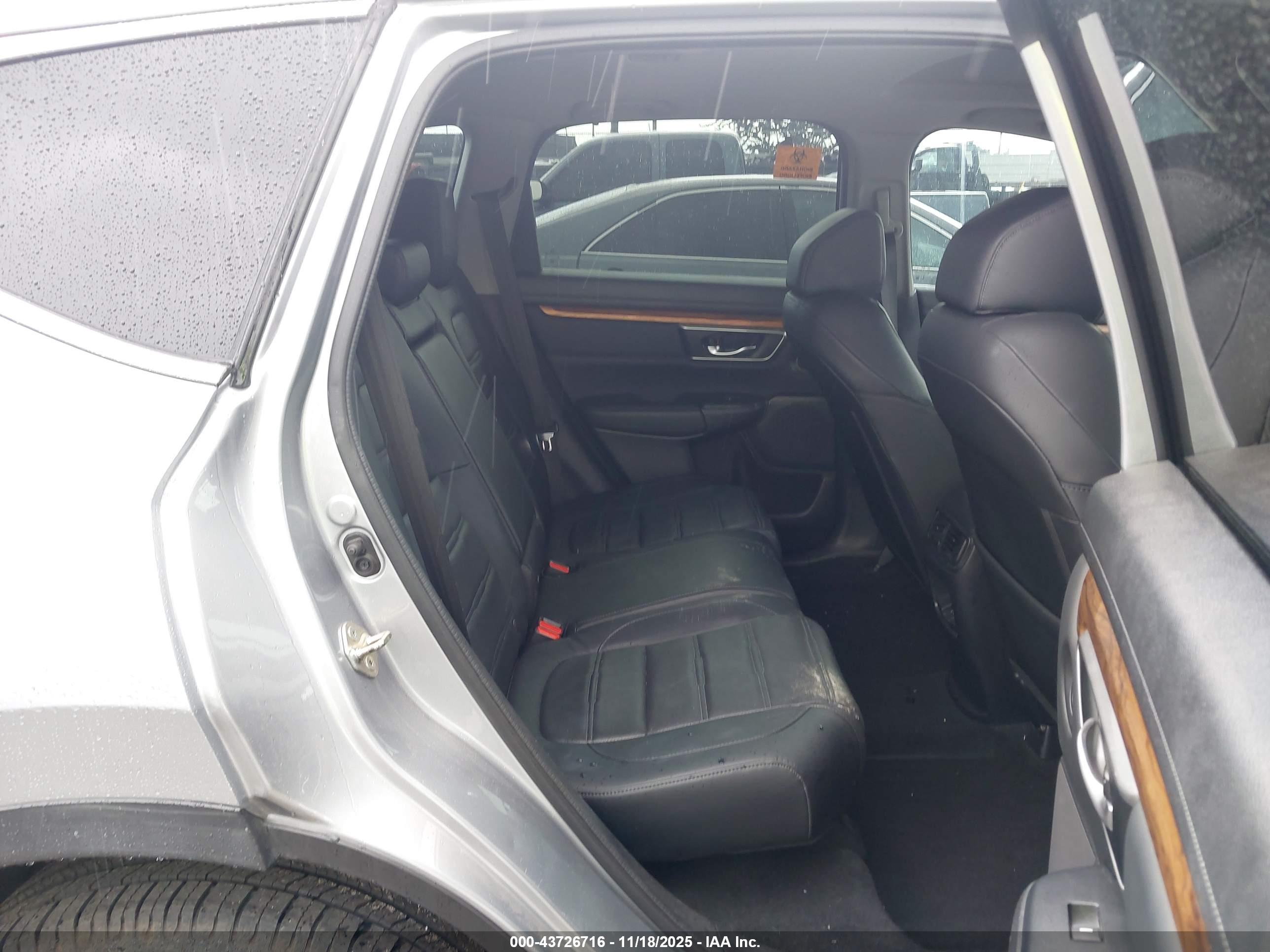 HONDA CR-V image 8