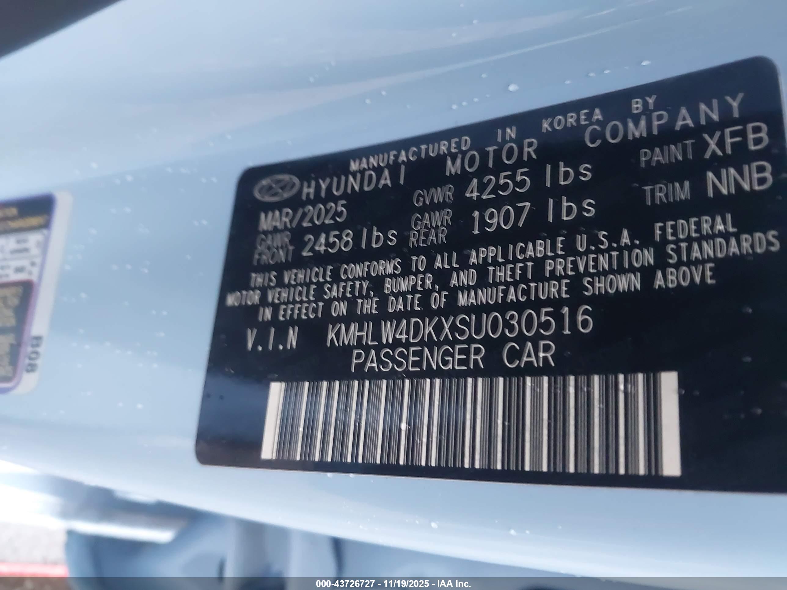 HYUNDAI ELANTRA image 9