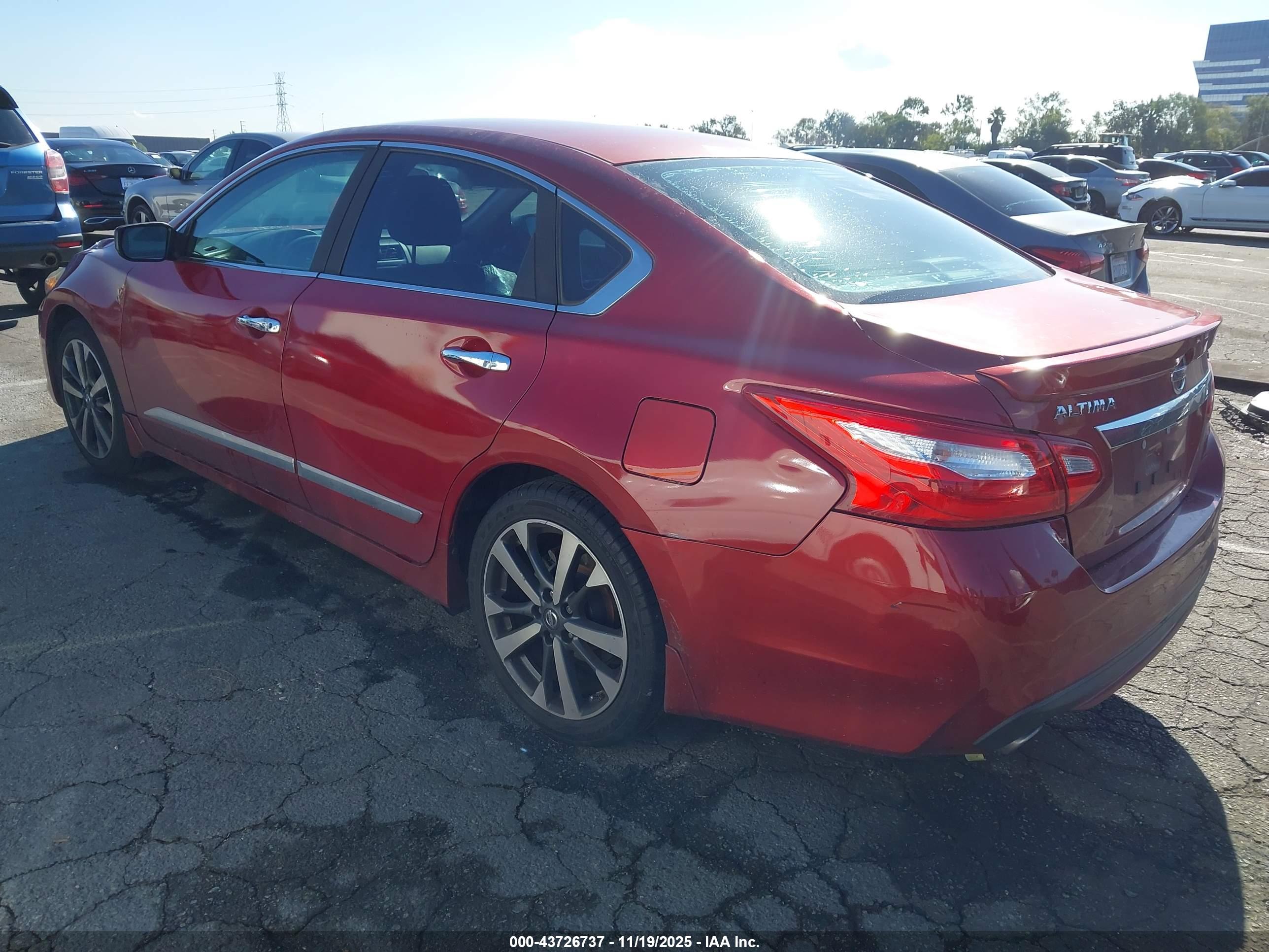 NISSAN ALTIMA image 3