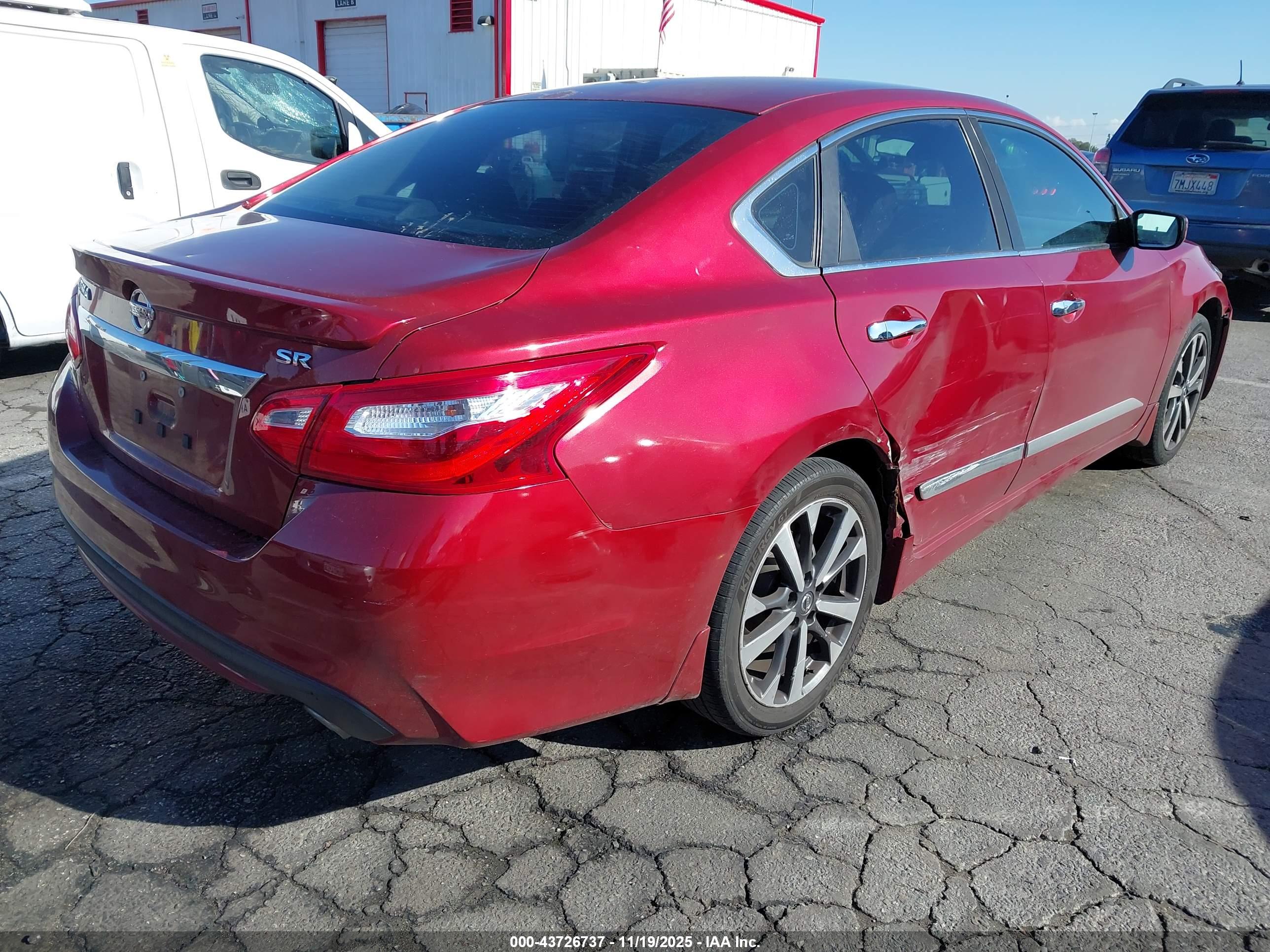 NISSAN ALTIMA image 4