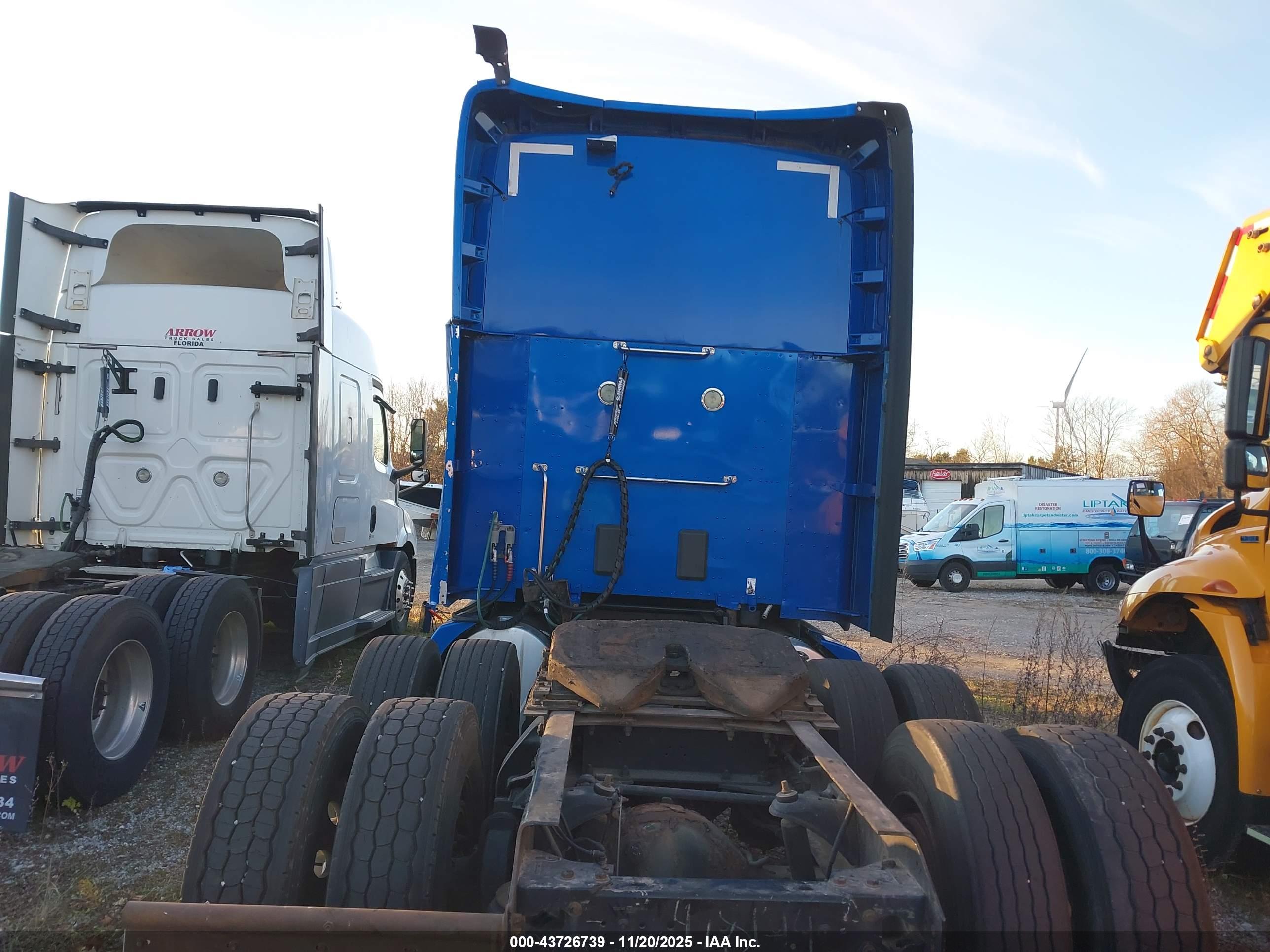 KENWORTH CONSTRUCTION image 7