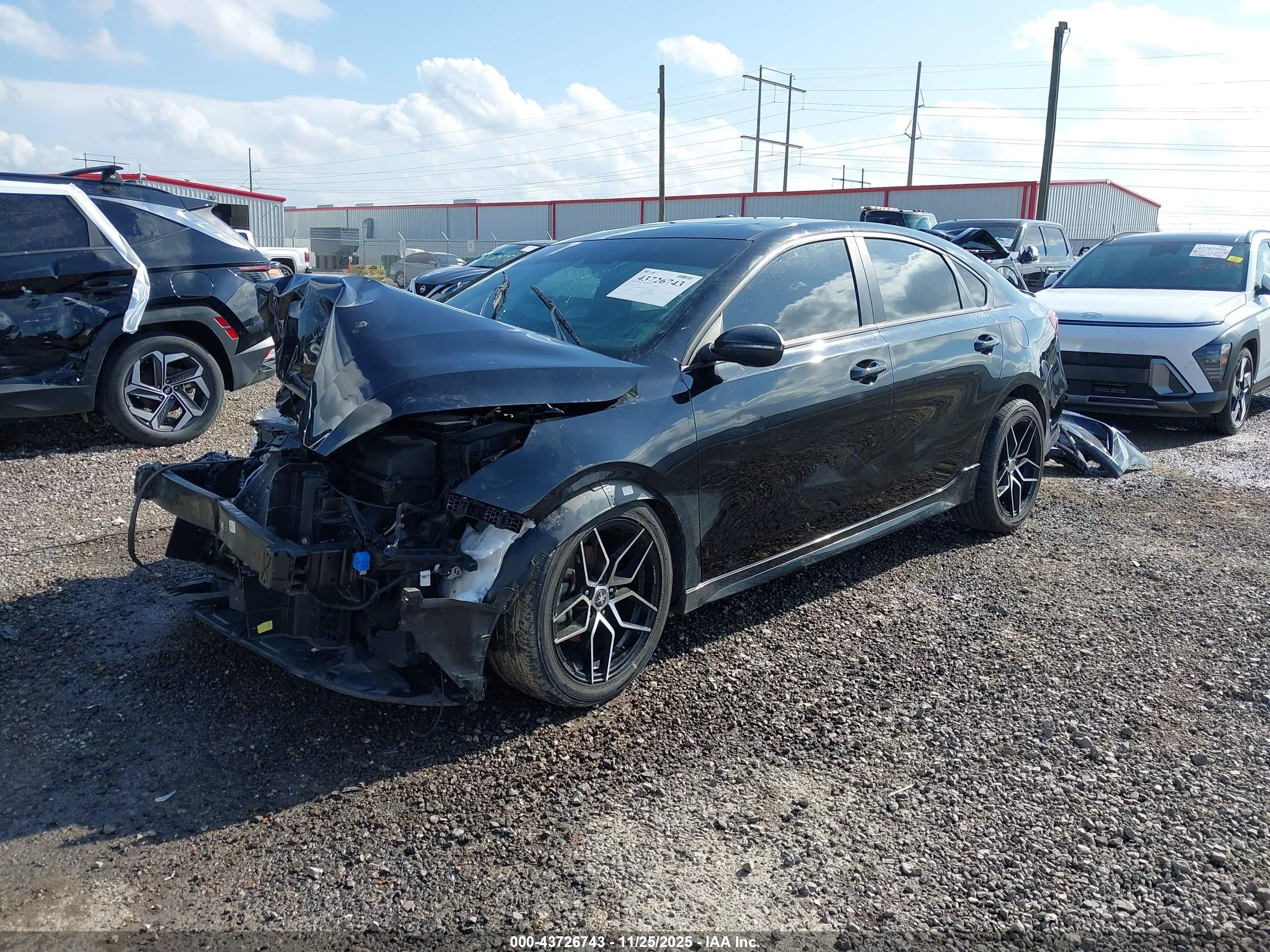 KIA FORTE image 2
