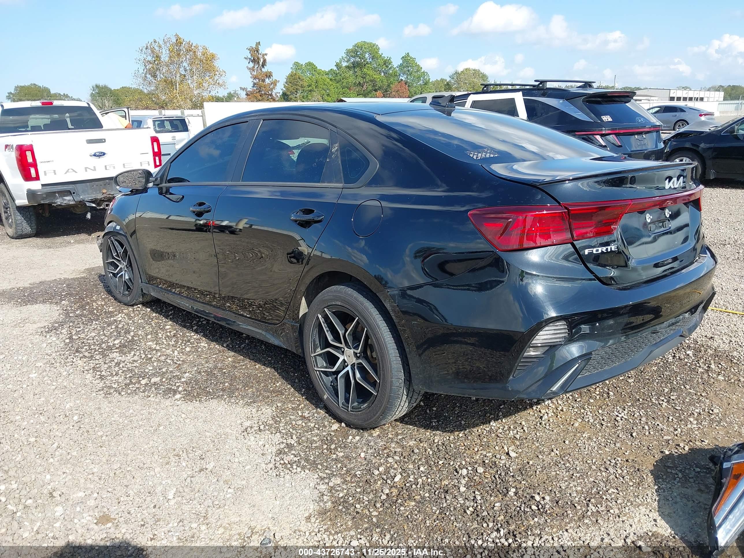 KIA FORTE image 3
