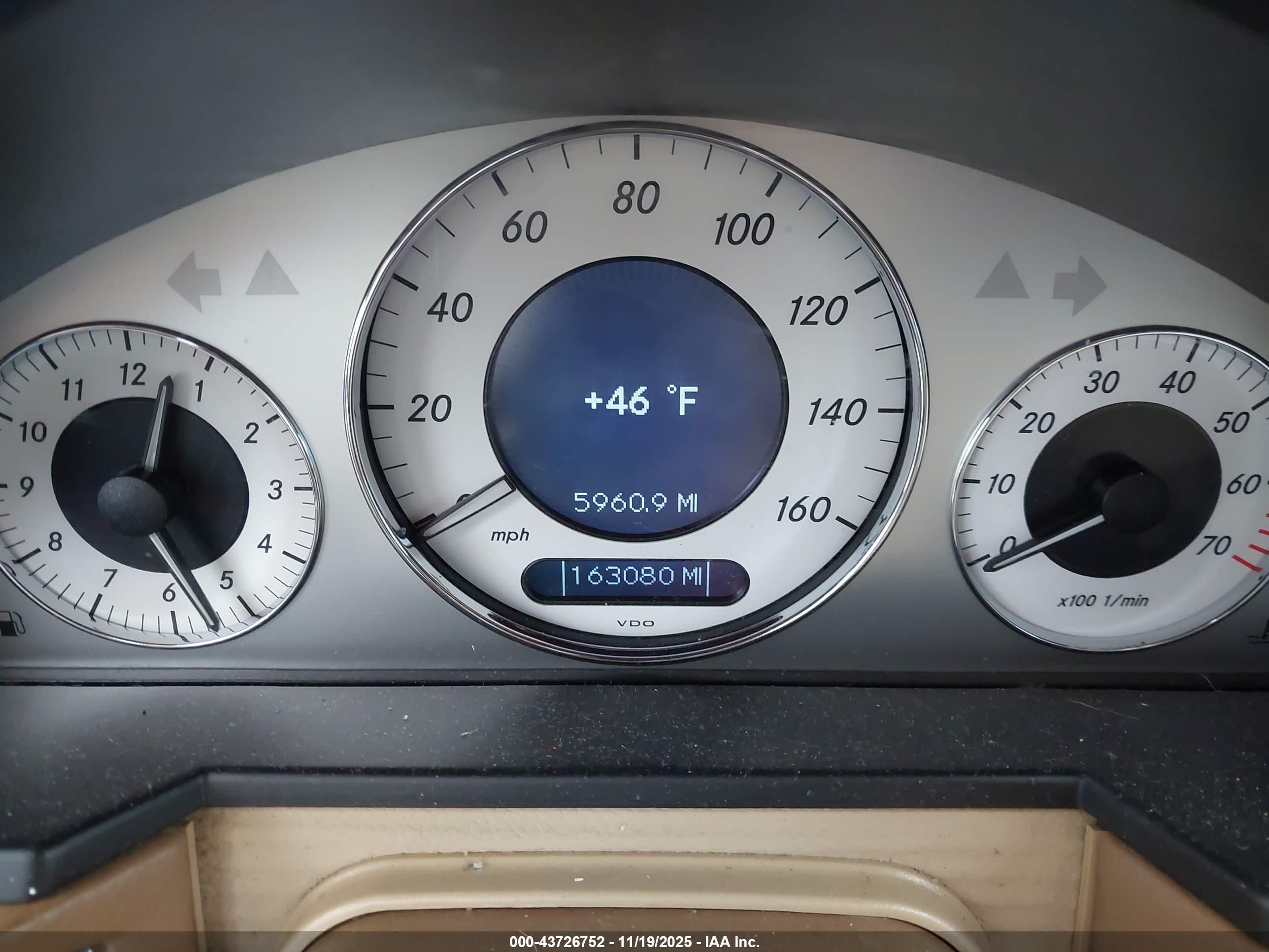 MERCEDES-BENZ E image 7
