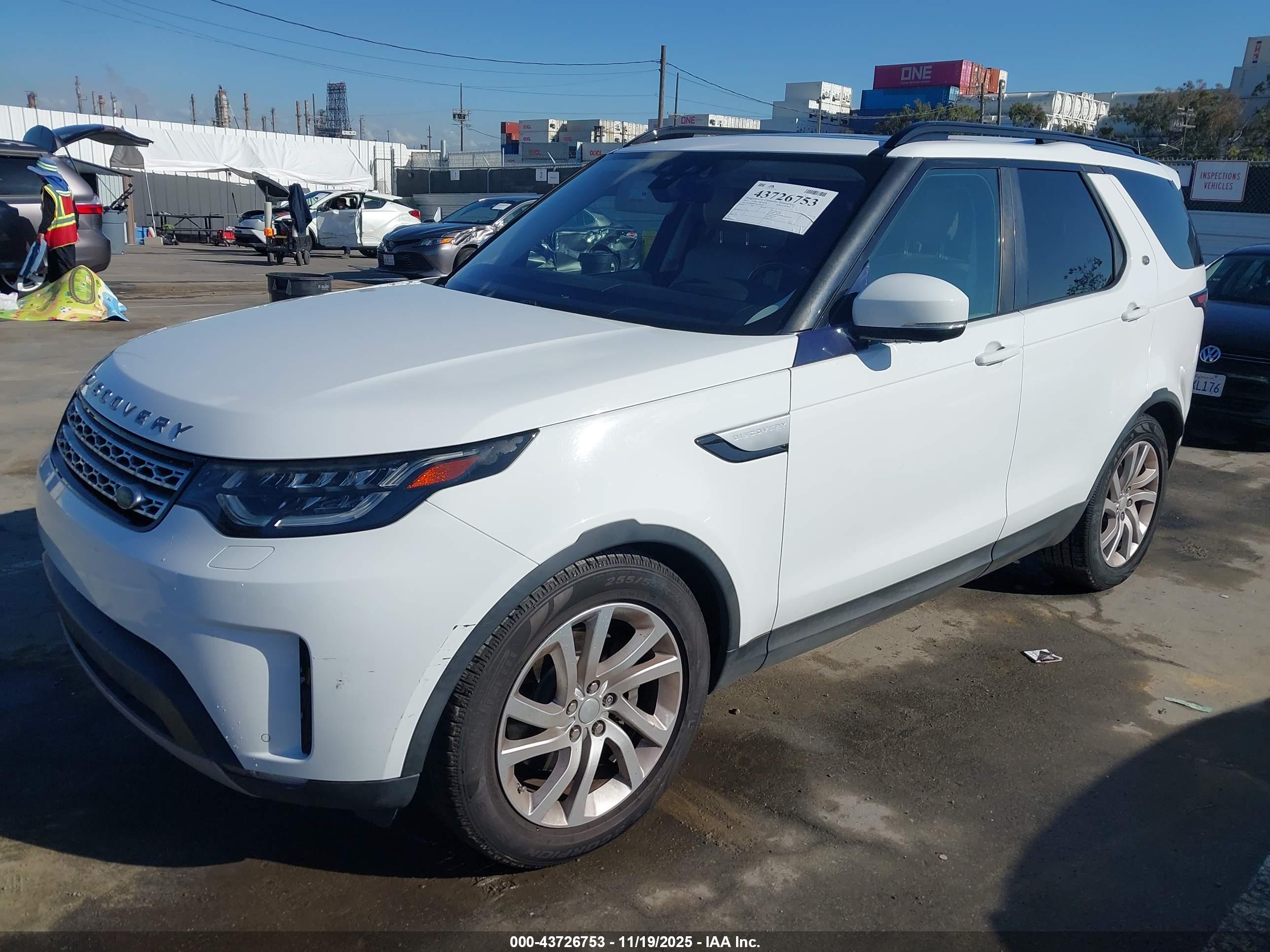 LAND ROVER image 2