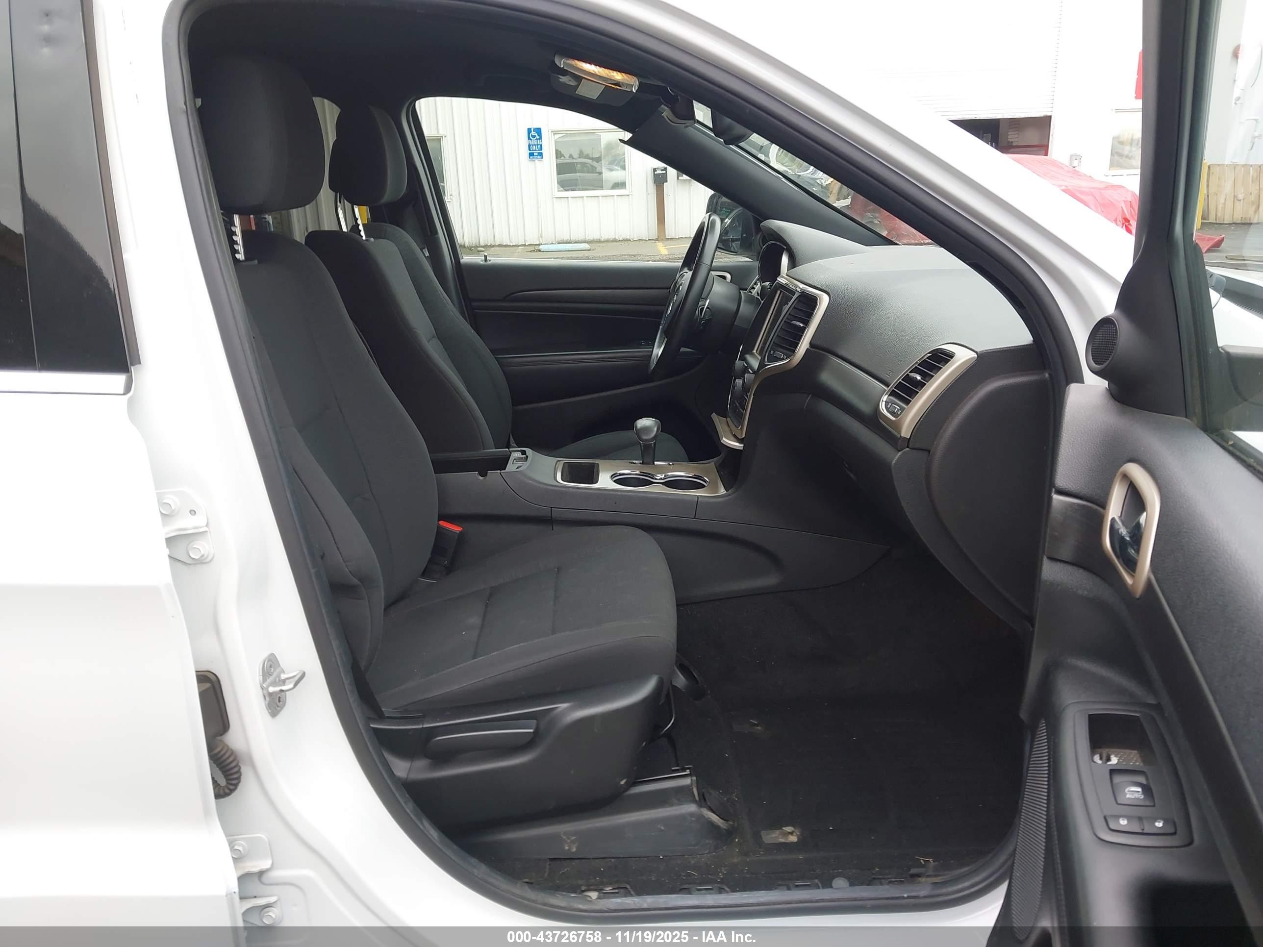 JEEP GRAND image 5