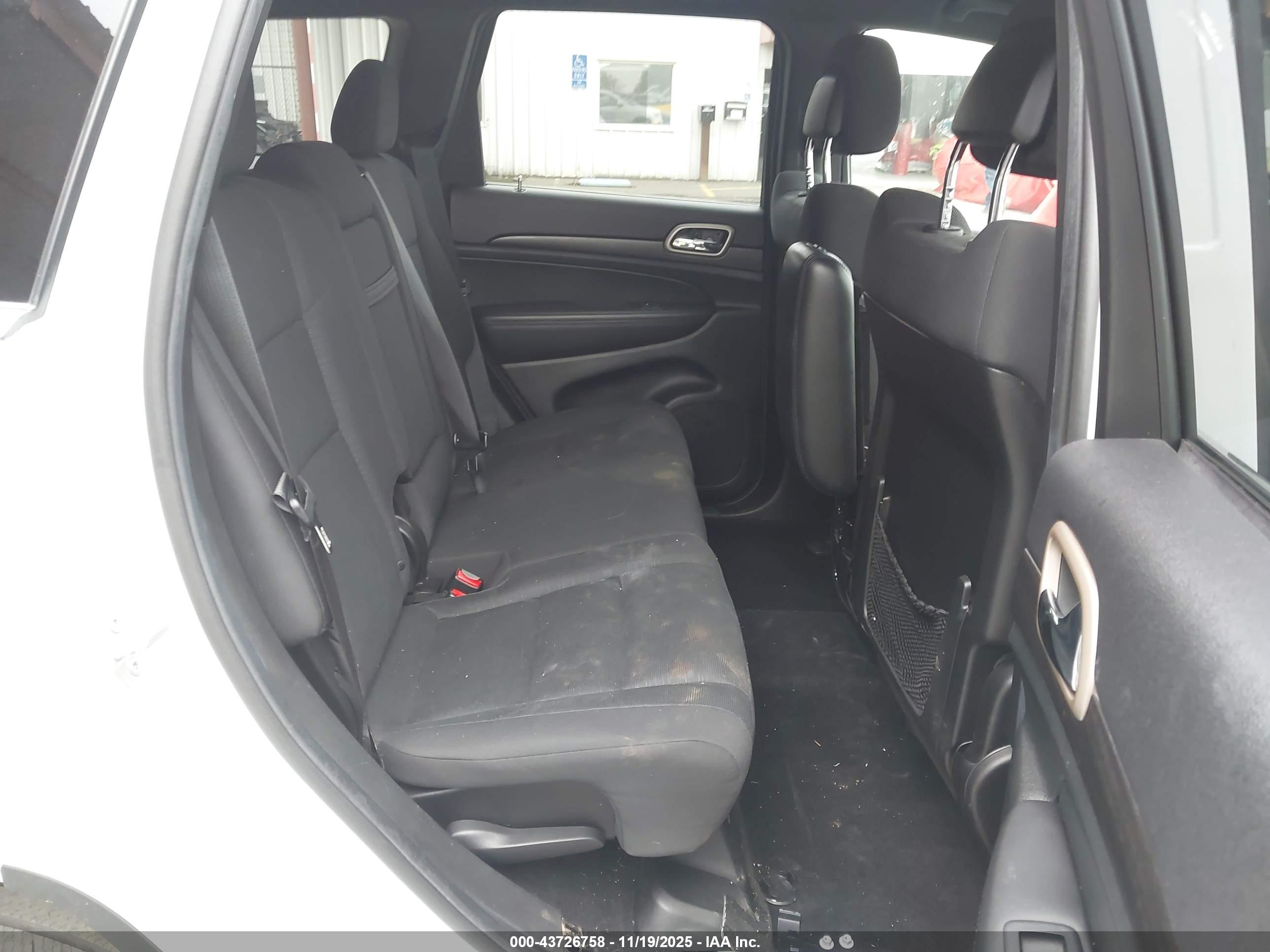 JEEP GRAND image 8