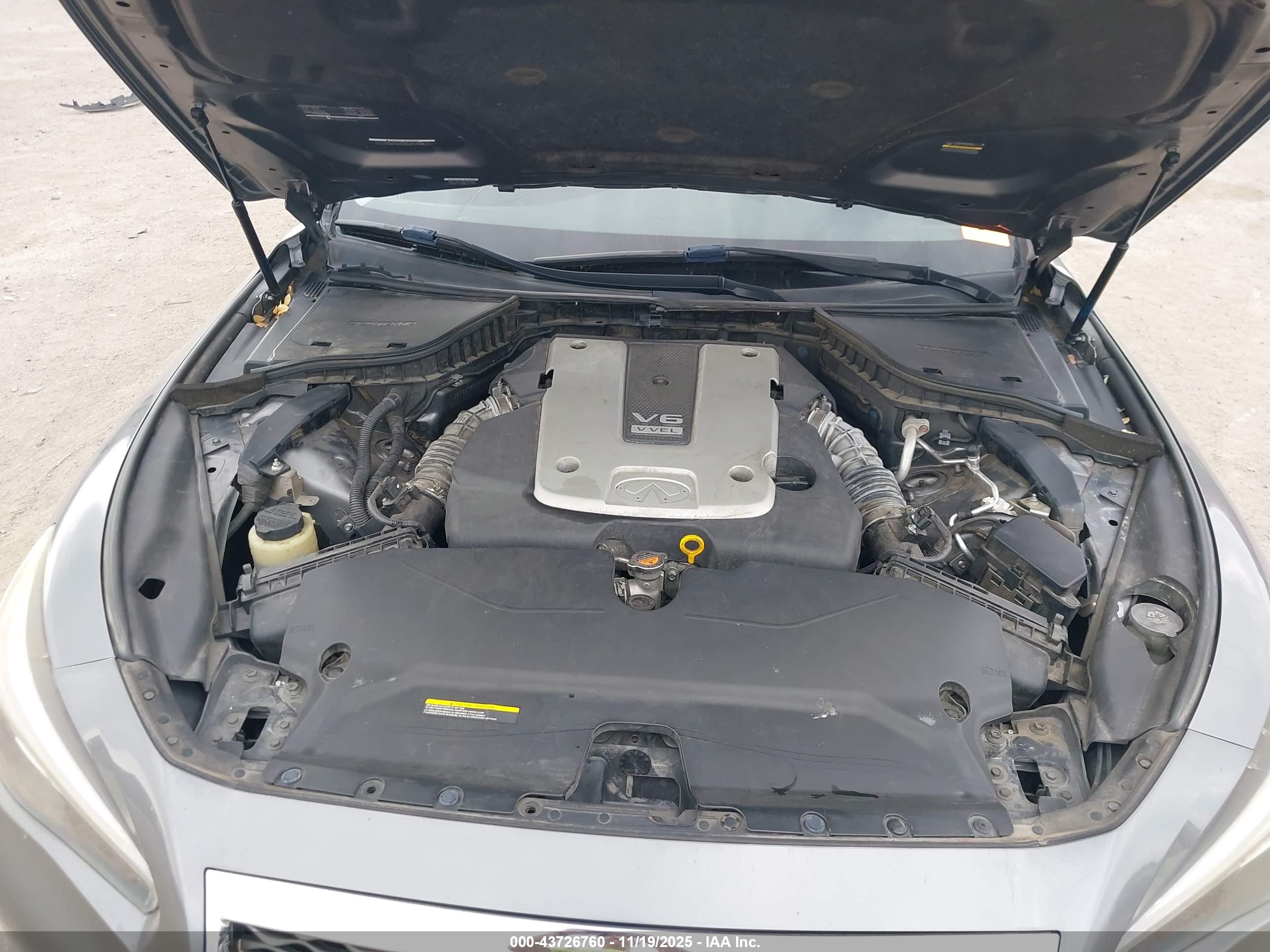 INFINITI Q50 image 10