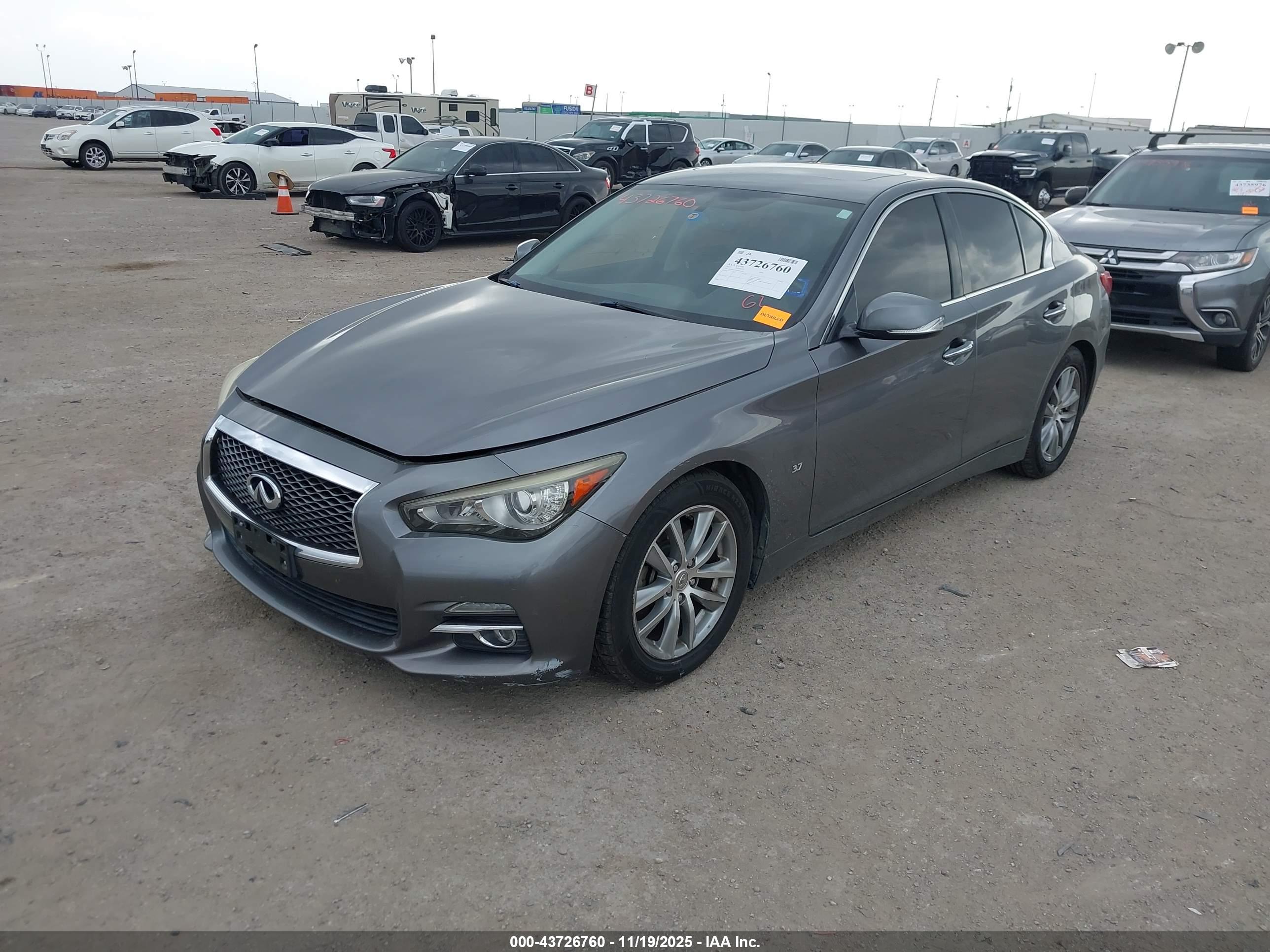 INFINITI Q50 image 2