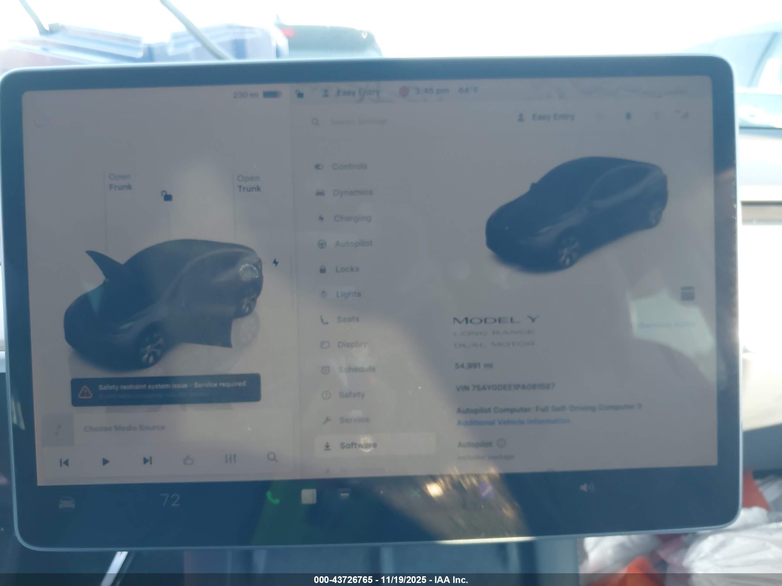 TESLA MODEL image 7