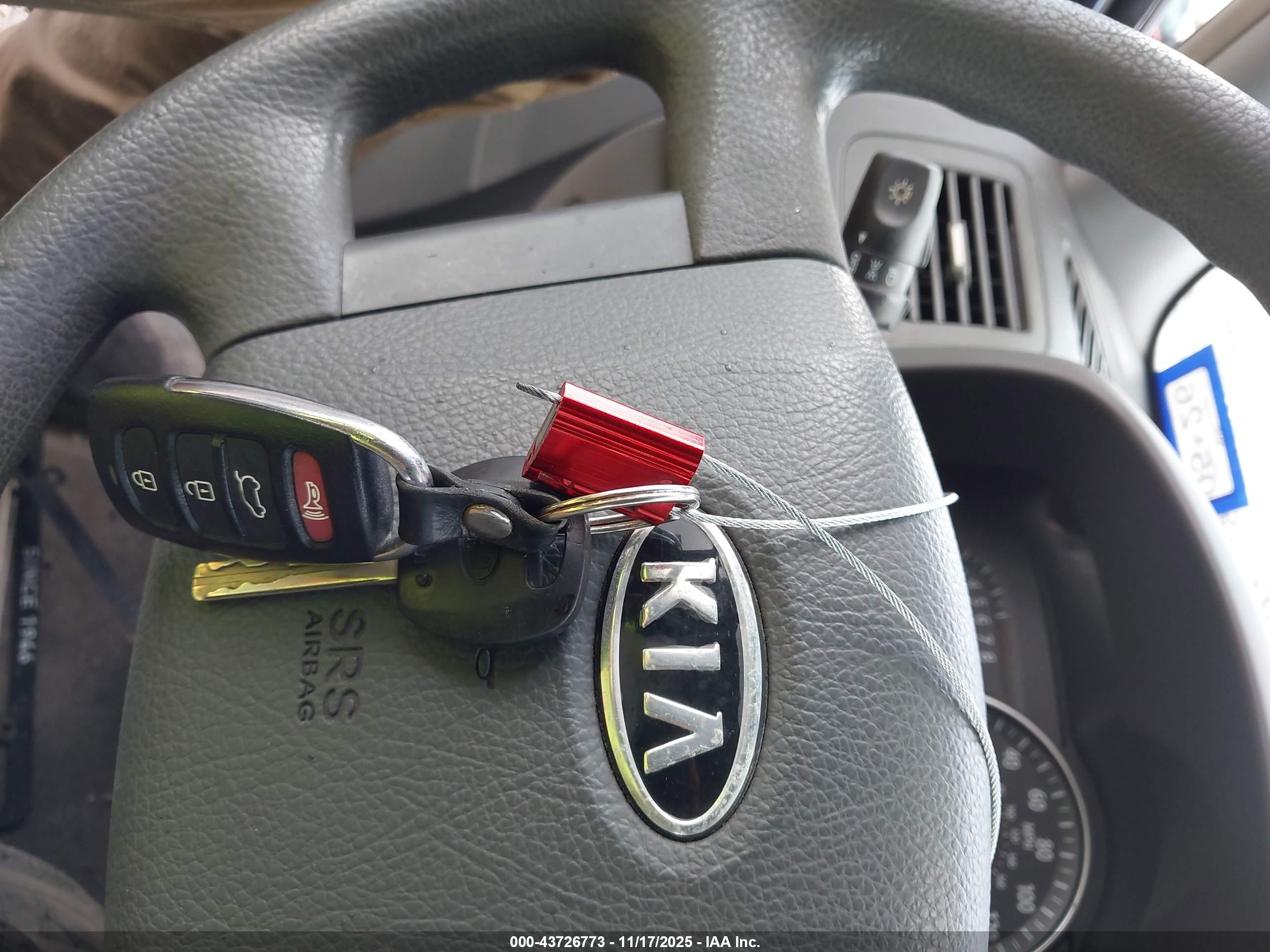 KIA BORREGO image 11