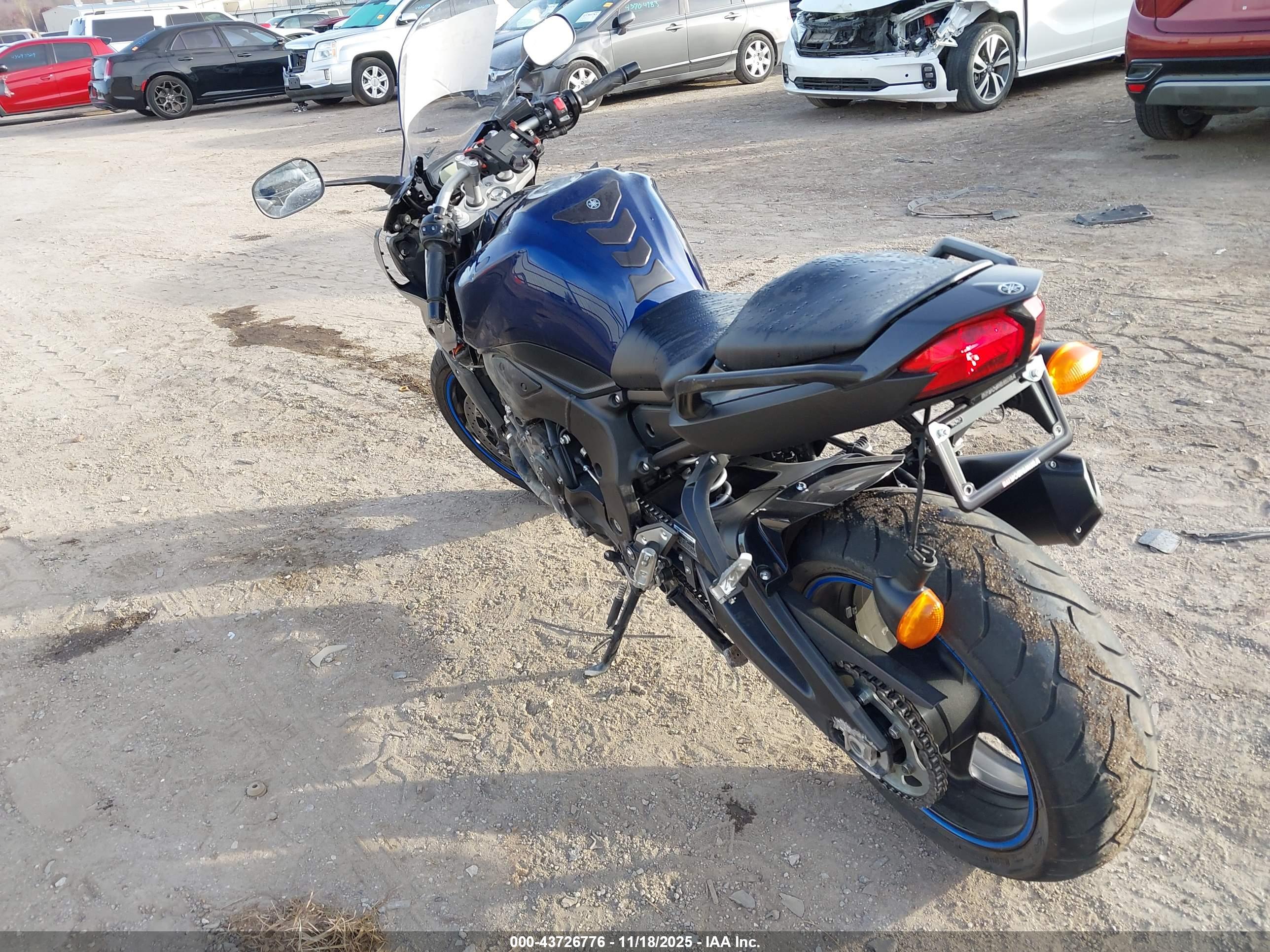 YAMAHA FZ1 image 3