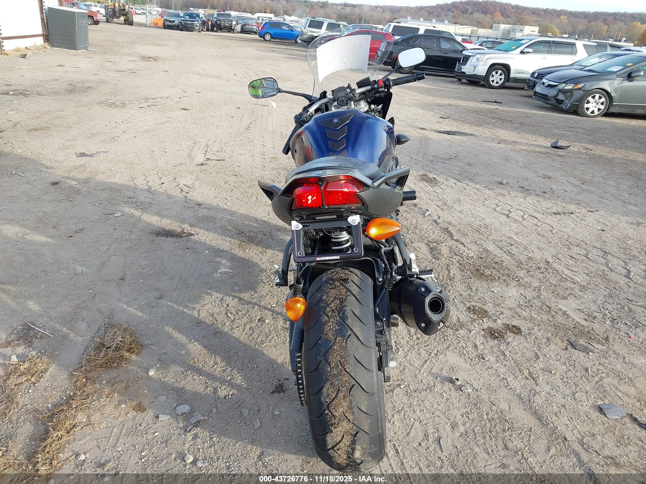 YAMAHA FZ1 image 6
