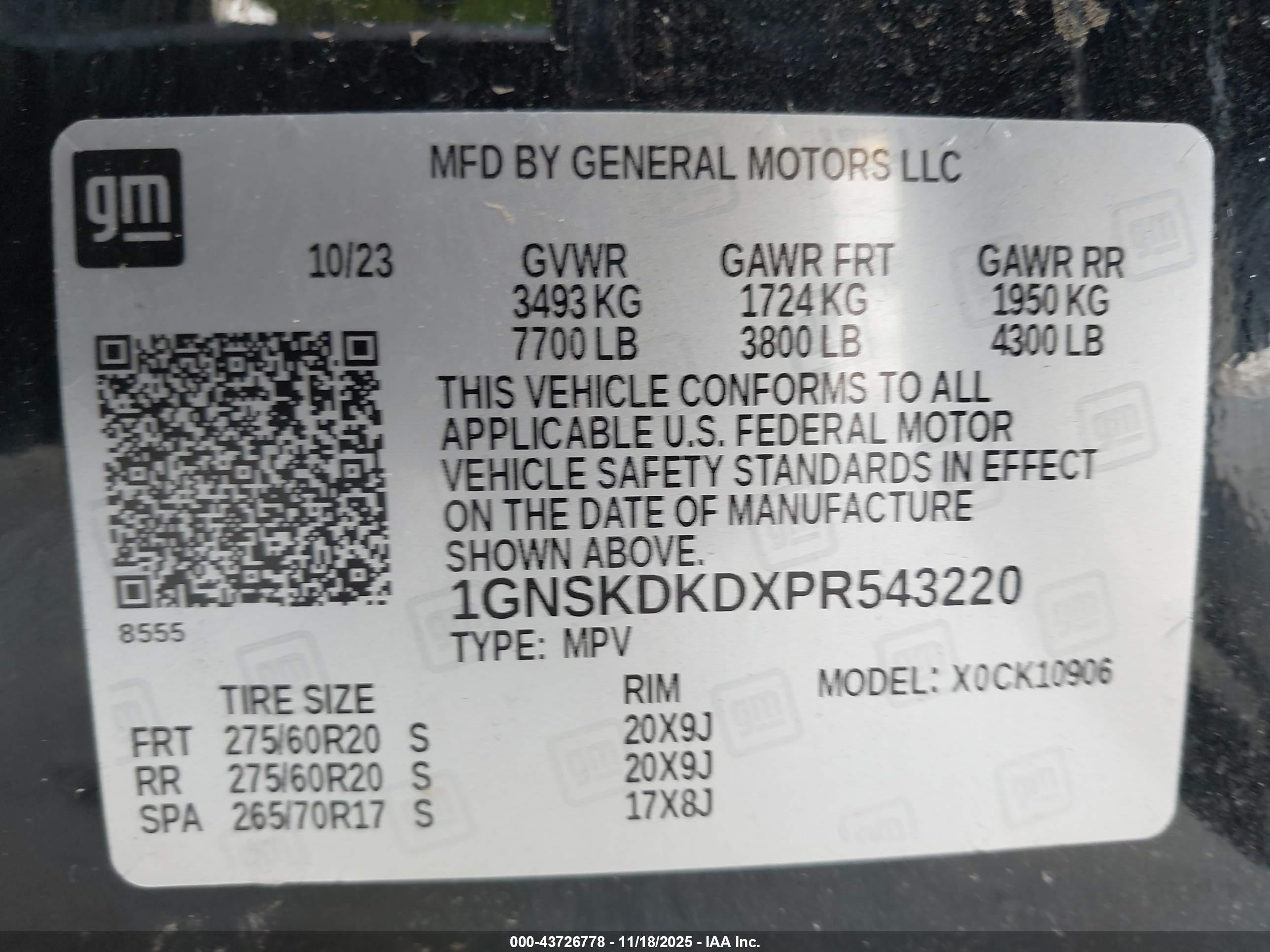 CHEVROLET SUBURBAN image 9
