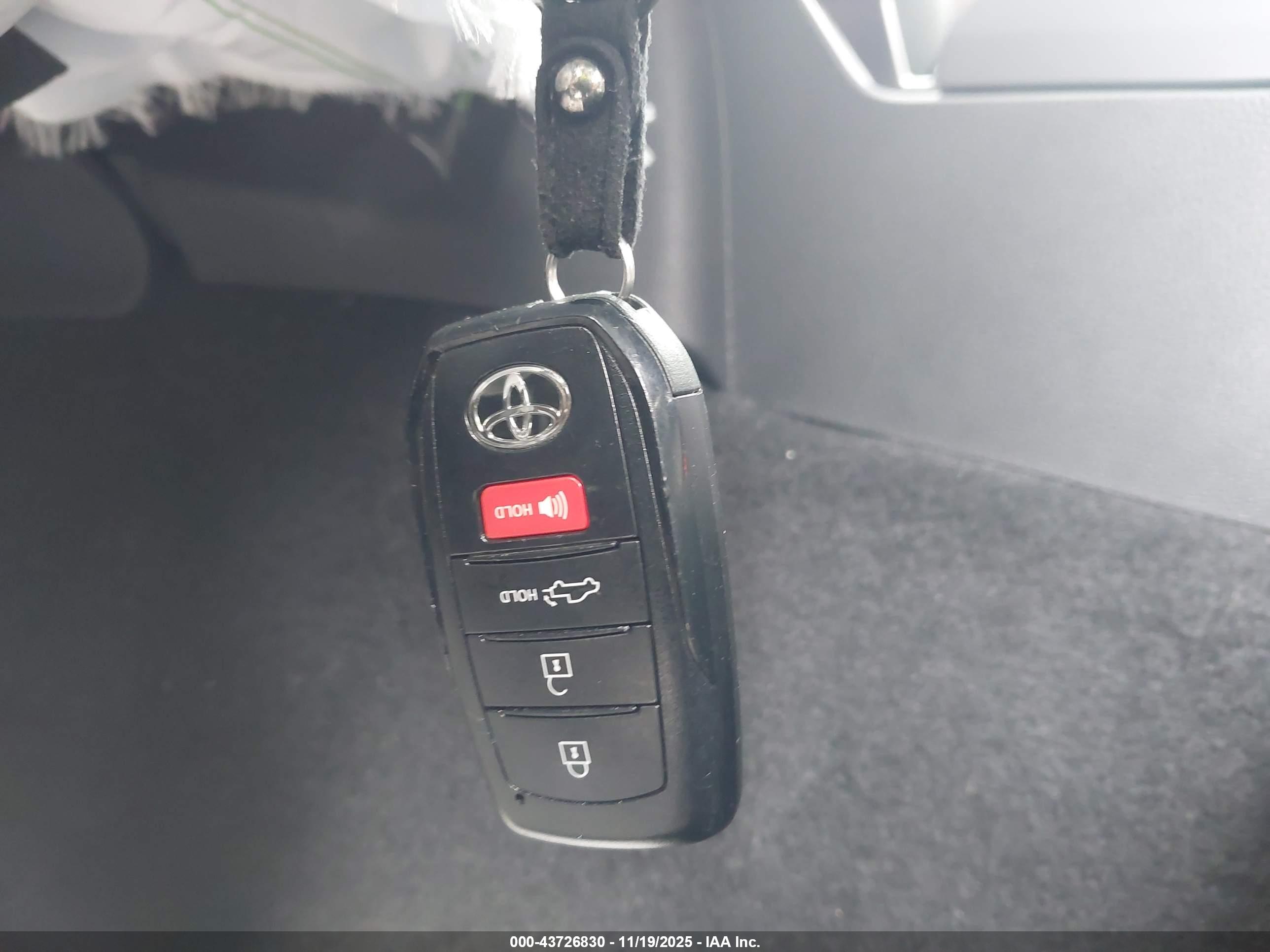 TOYOTA TACOMA image 11