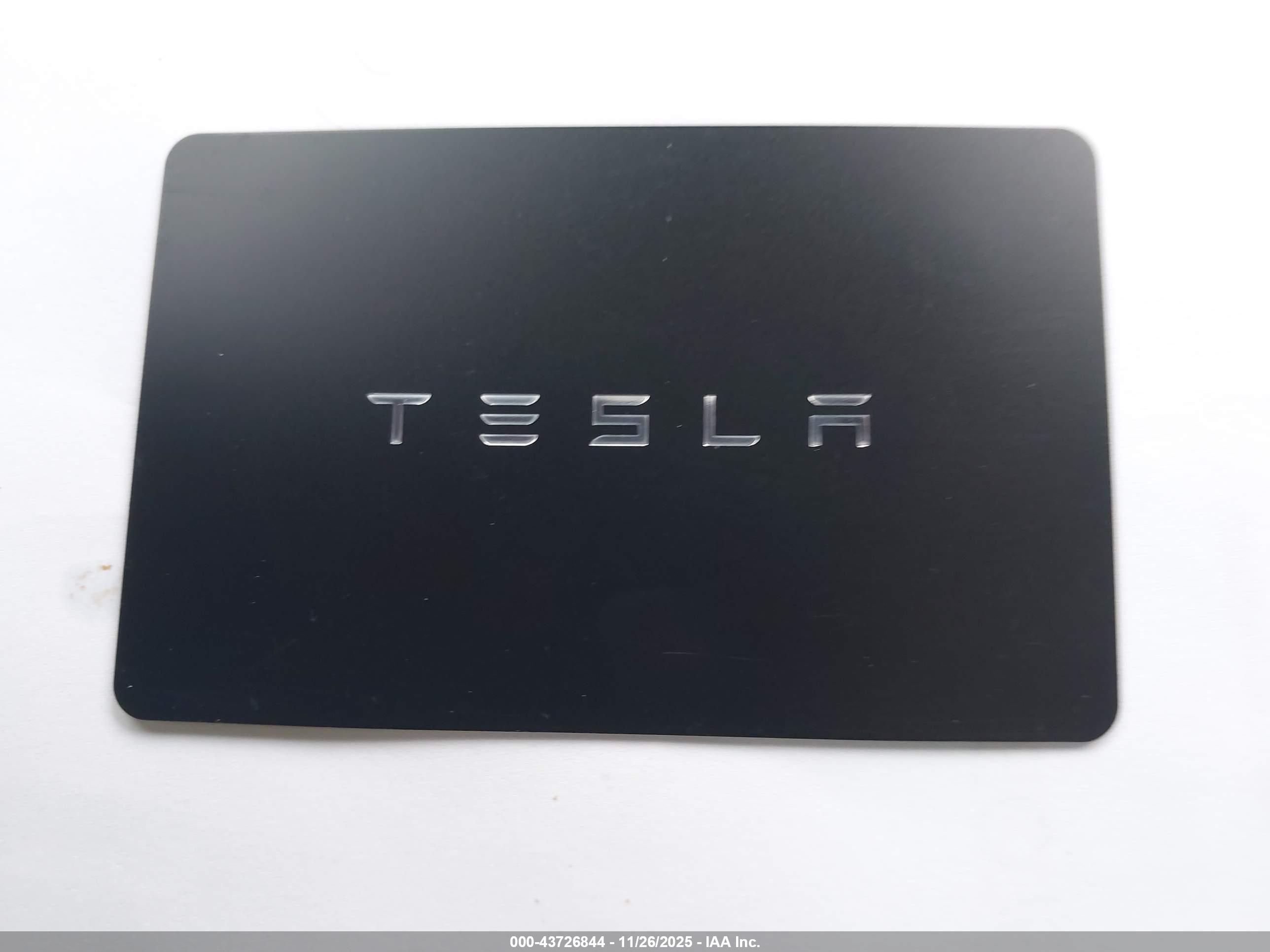 TESLA MODEL image 11