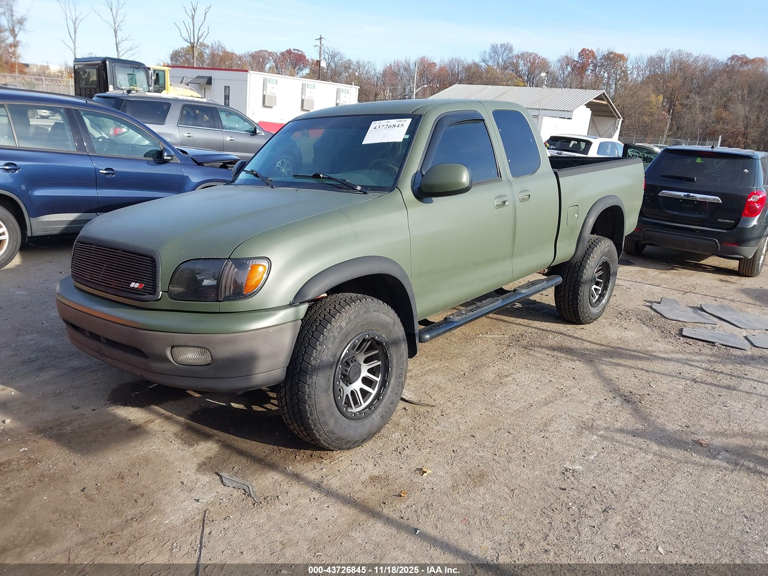TOYOTA TUNDRA image 2