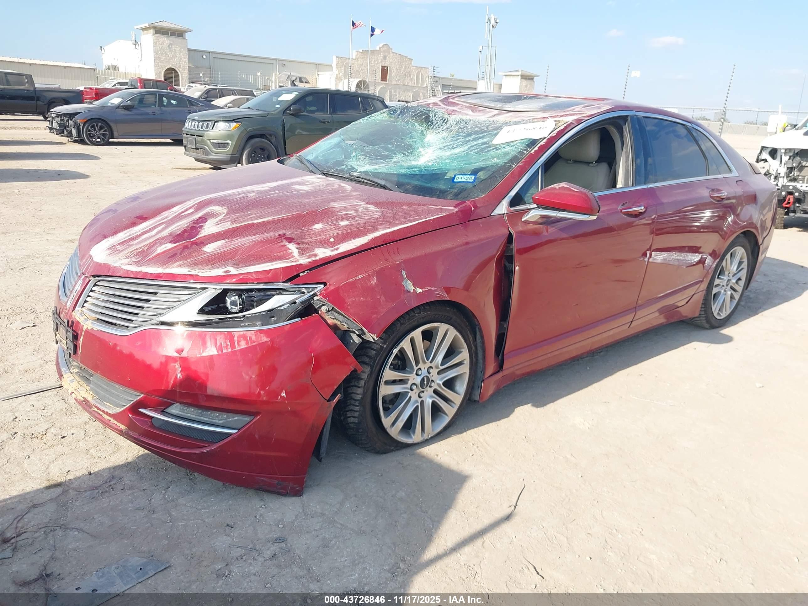 LINCOLN MKZ image 2