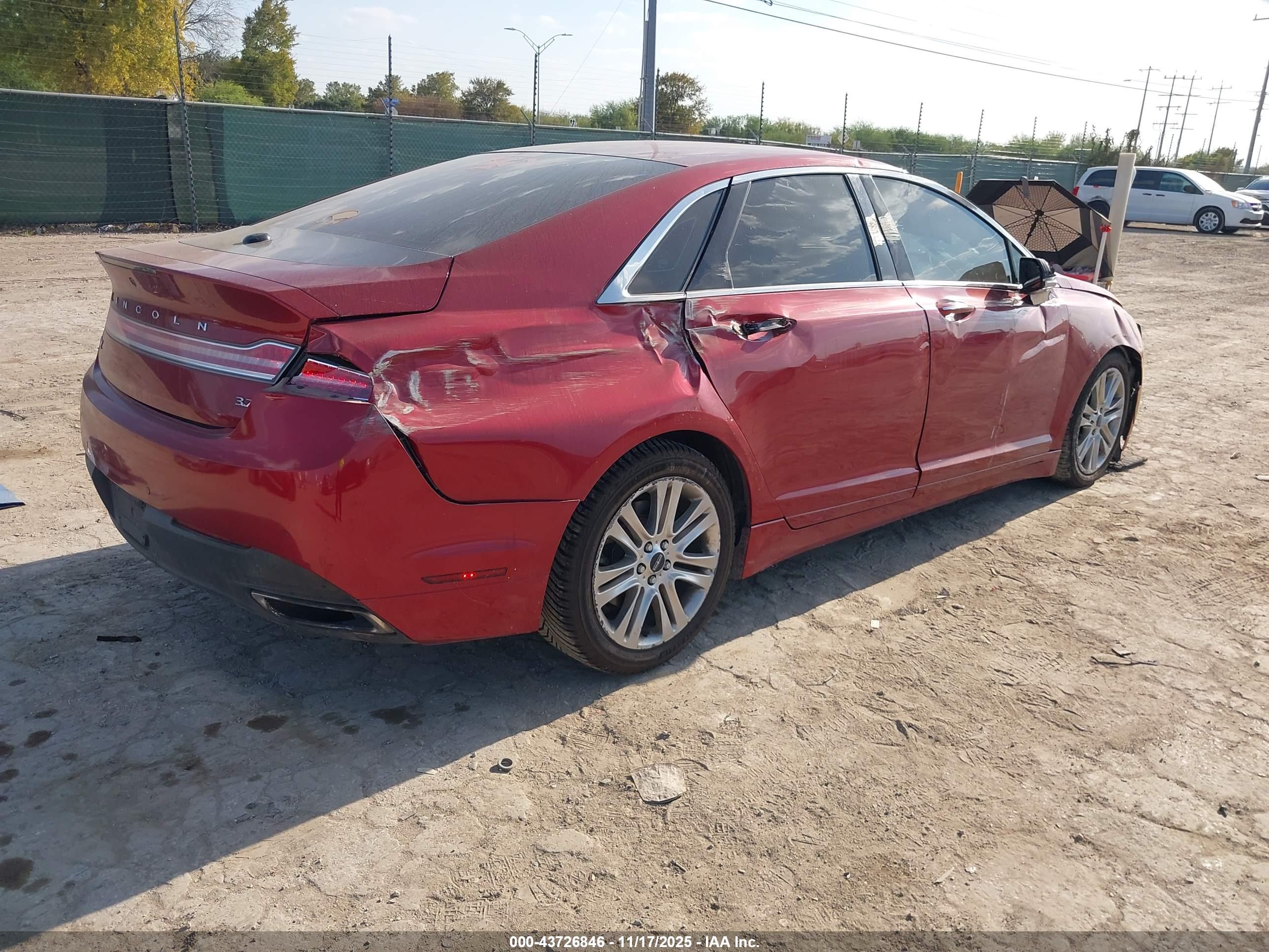 LINCOLN MKZ image 4