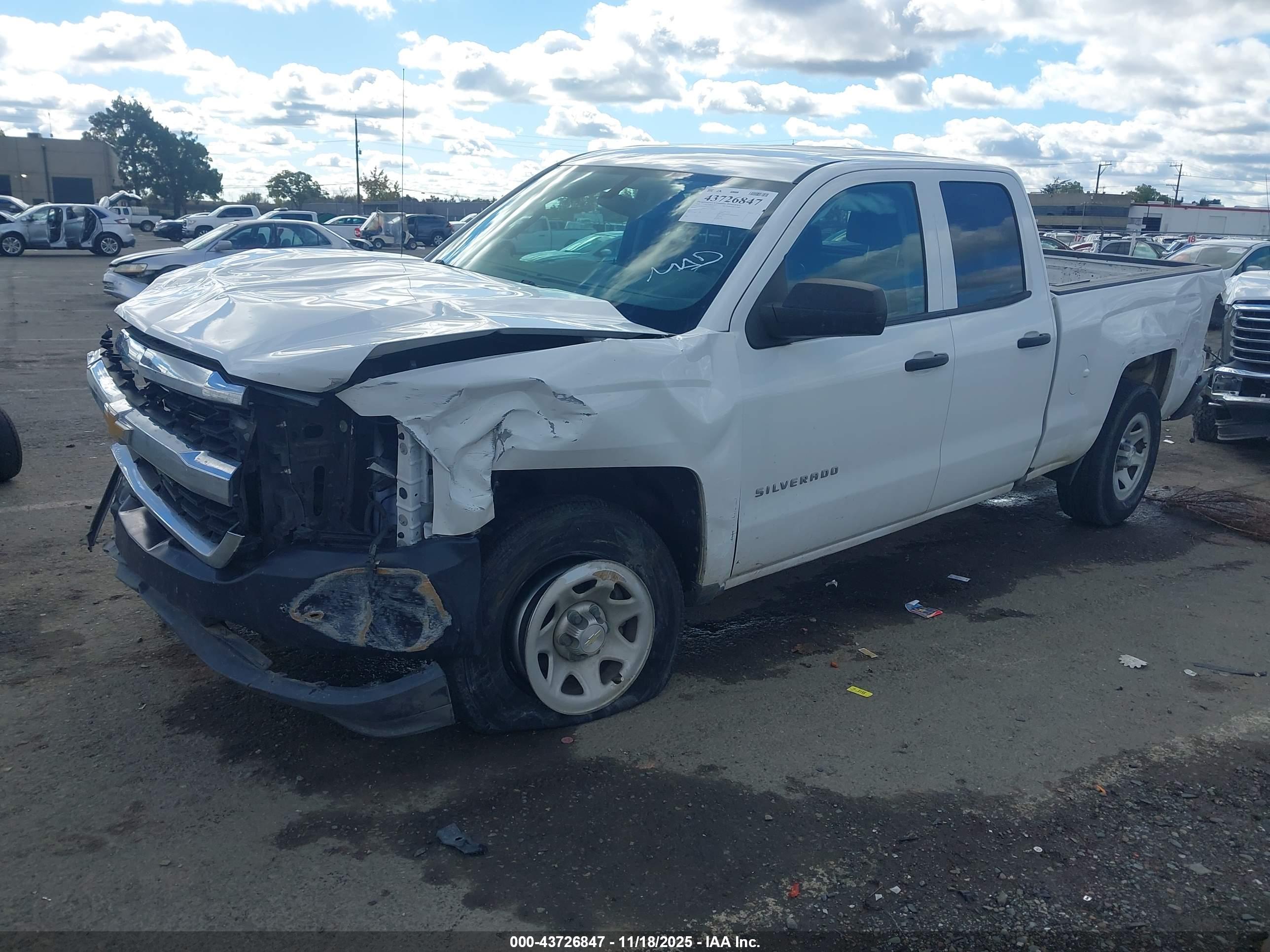 CHEVROLET SILVERADO image 2
