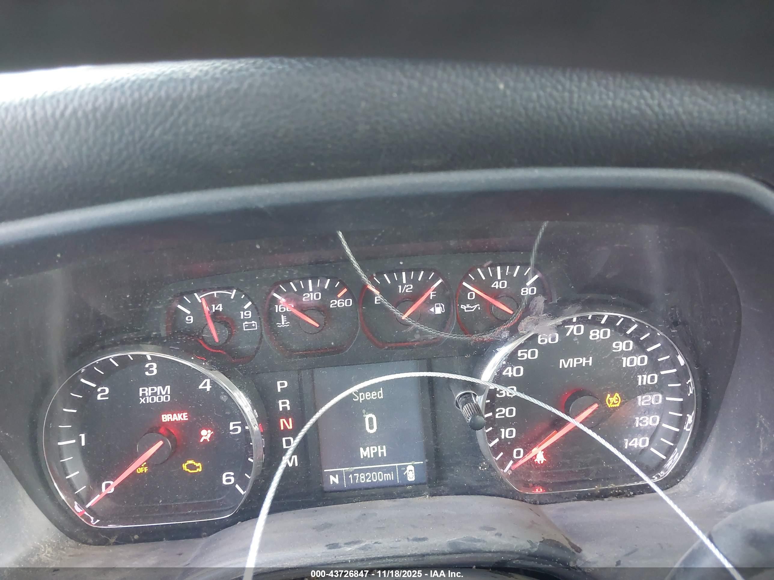 CHEVROLET SILVERADO image 7