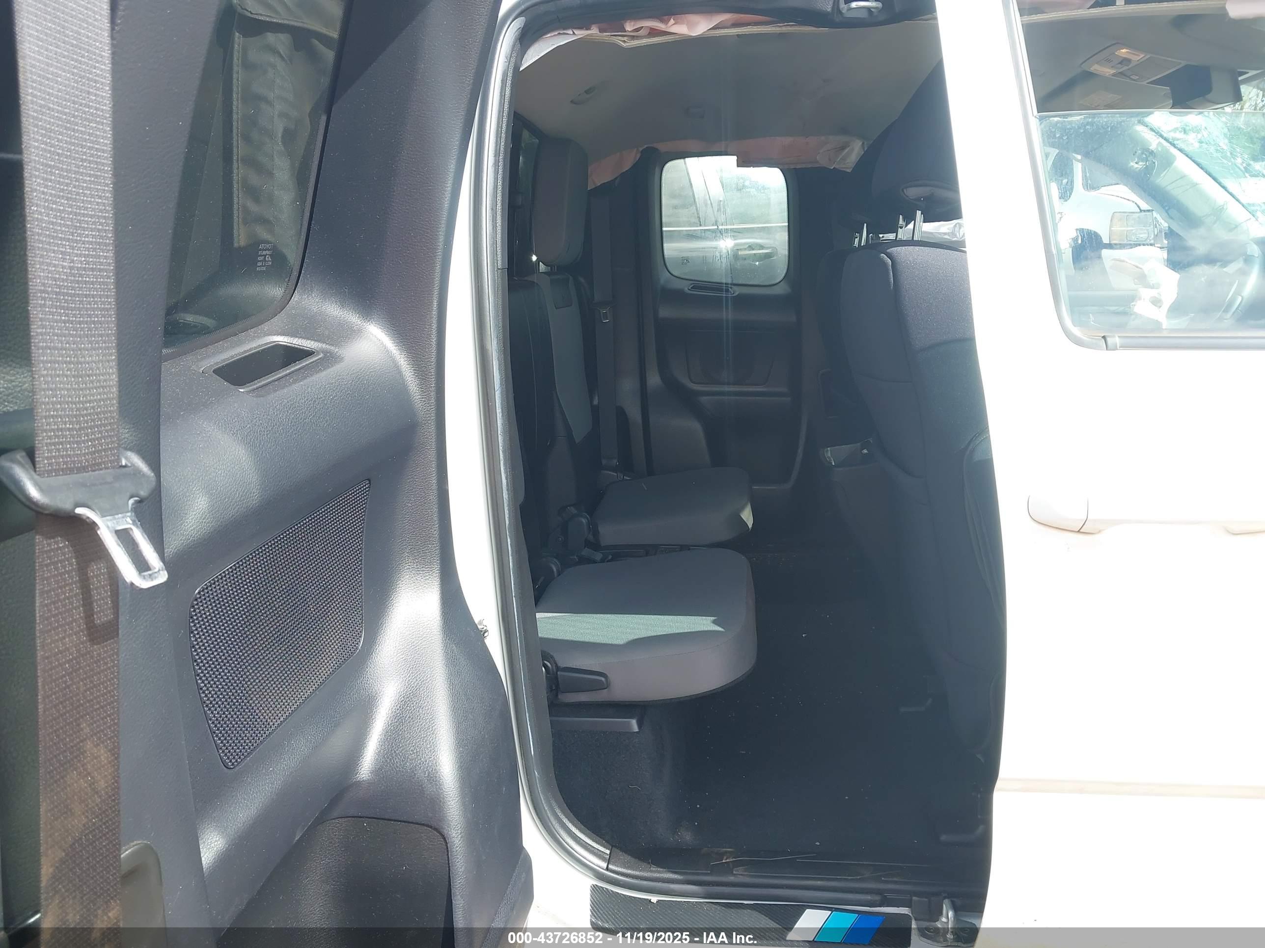 TOYOTA TACOMA image 8