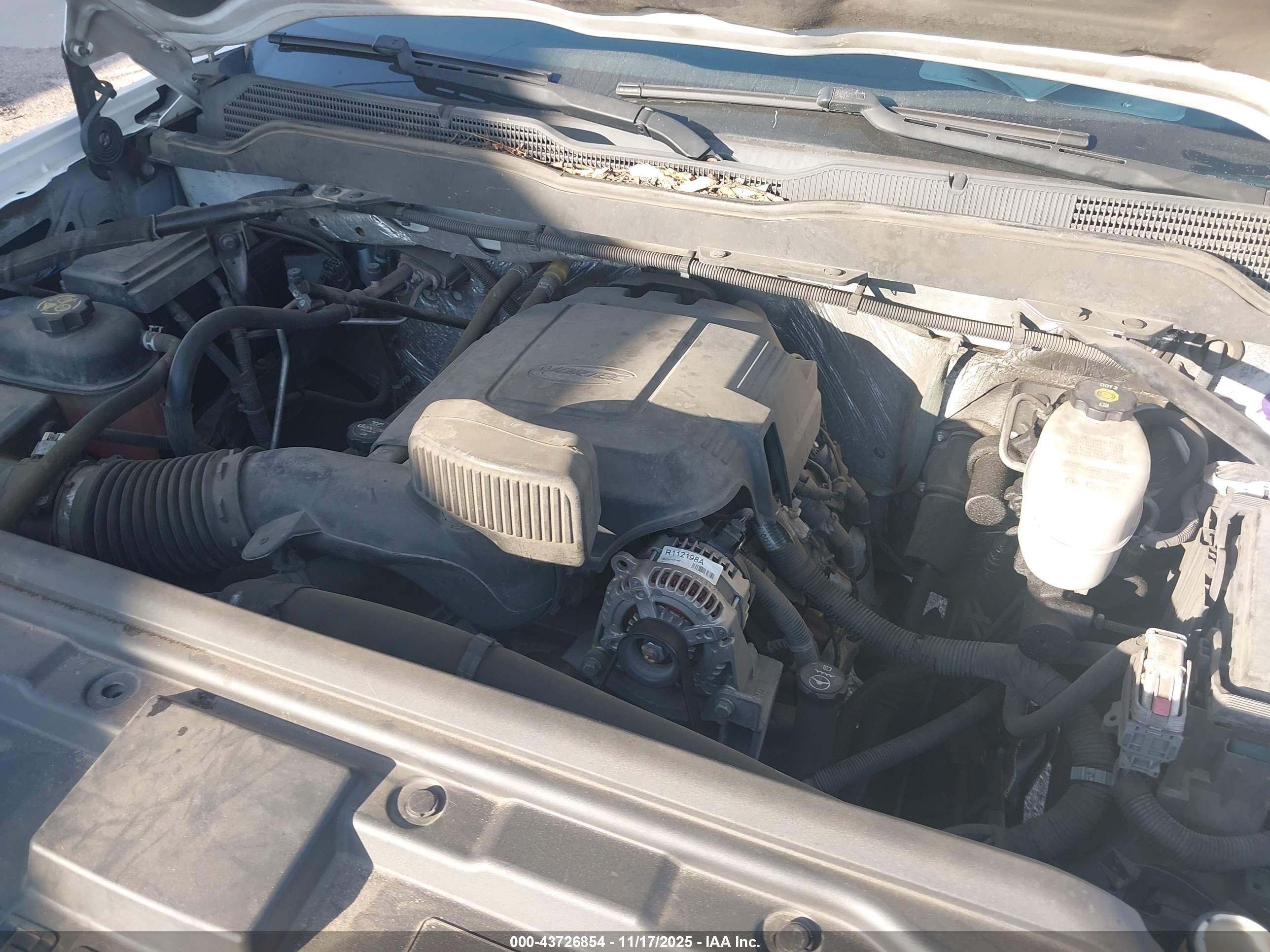 CHEVROLET SILVERADO image 10