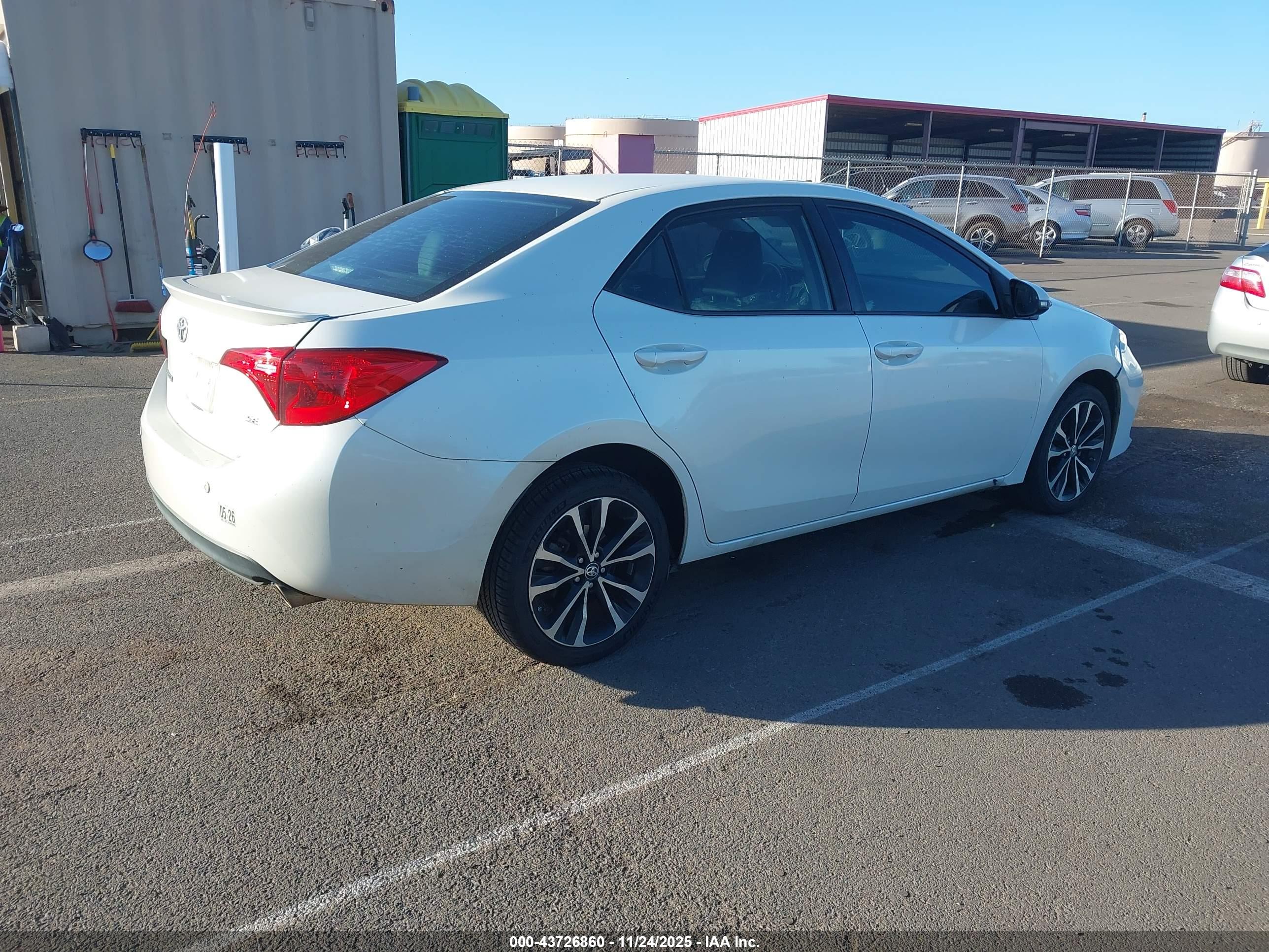 TOYOTA COROLLA image 4