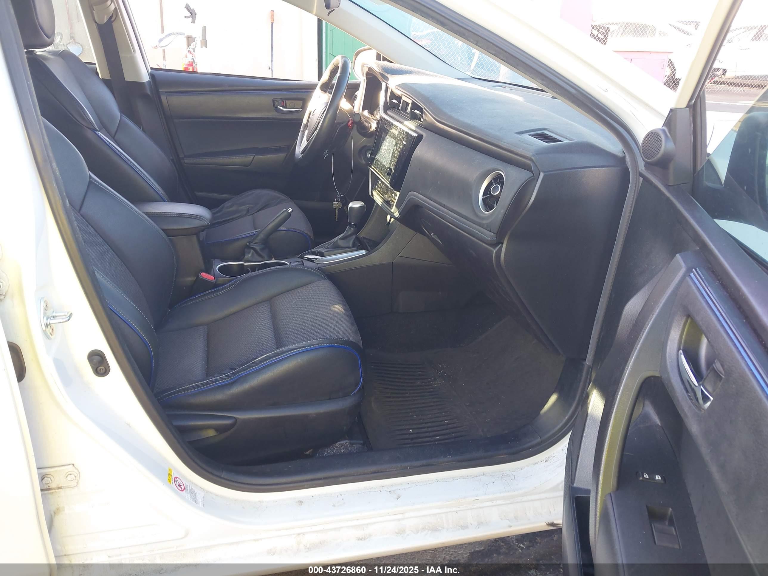 TOYOTA COROLLA image 5