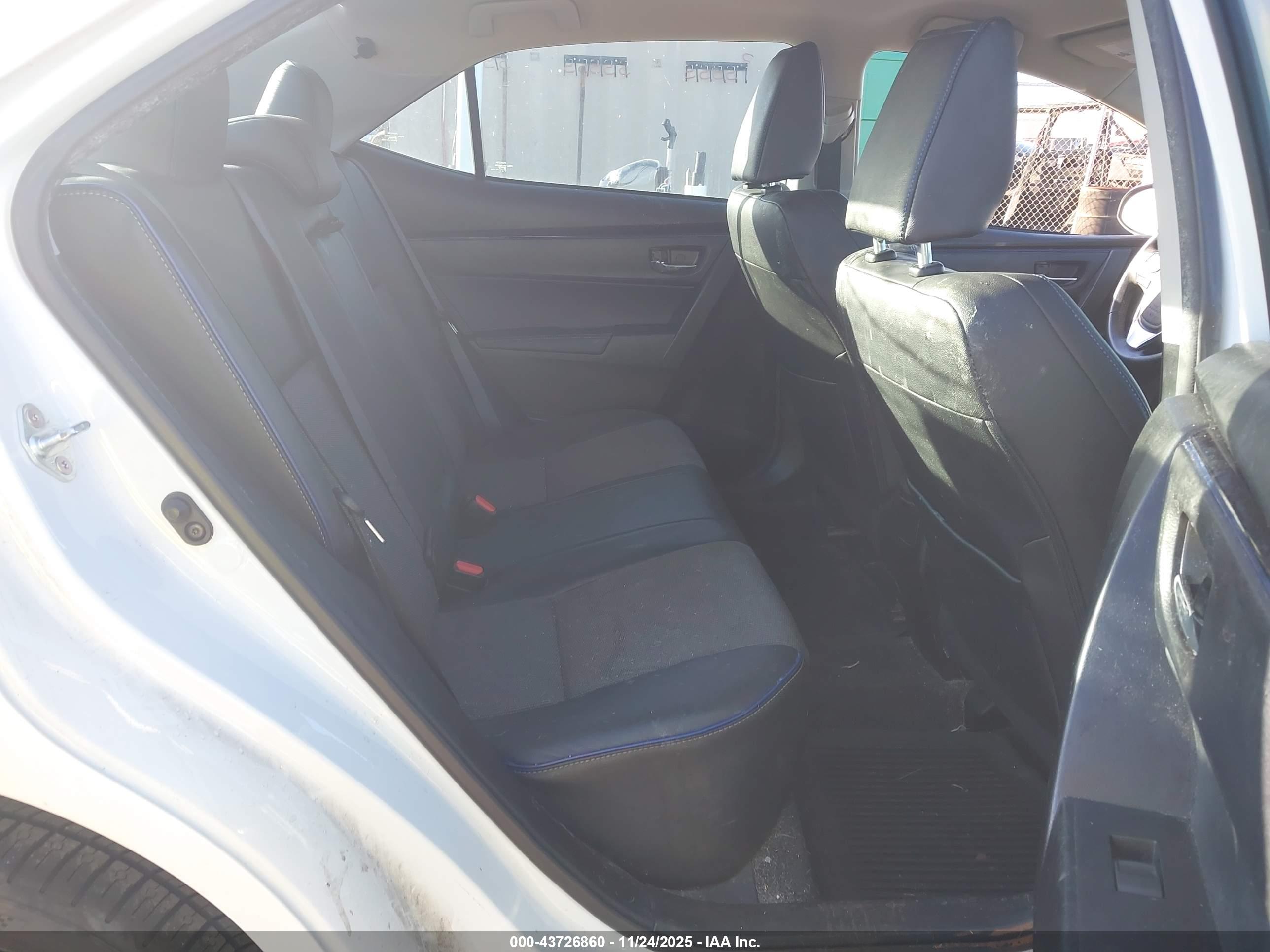 TOYOTA COROLLA image 8