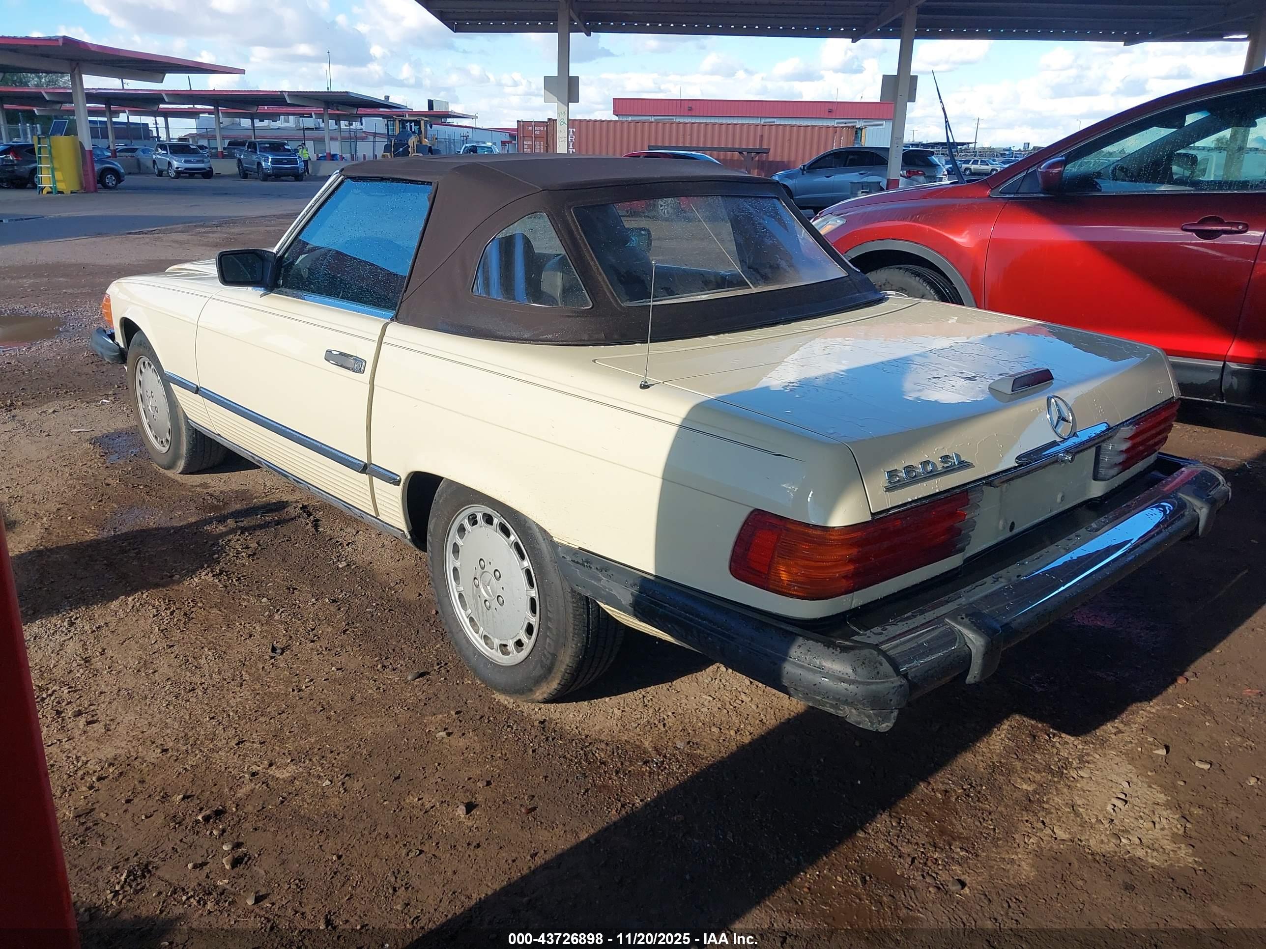 MERCEDES-BENZ 560 image 3