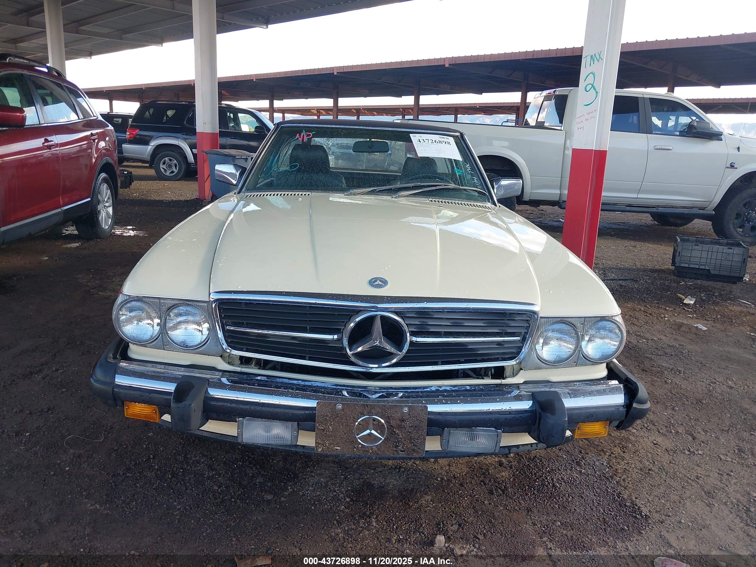 MERCEDES-BENZ 560 image 6