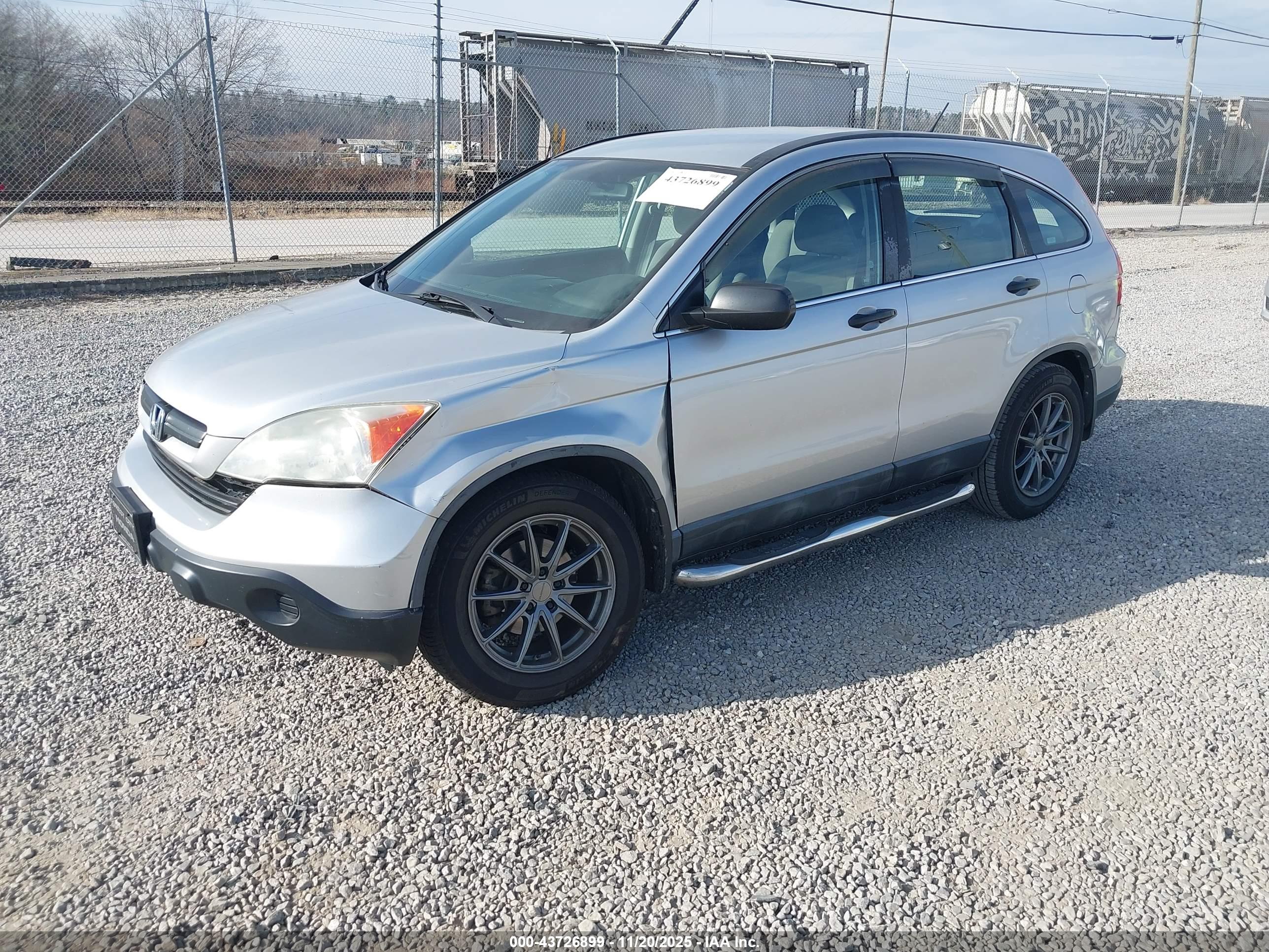 HONDA CR-V image 2